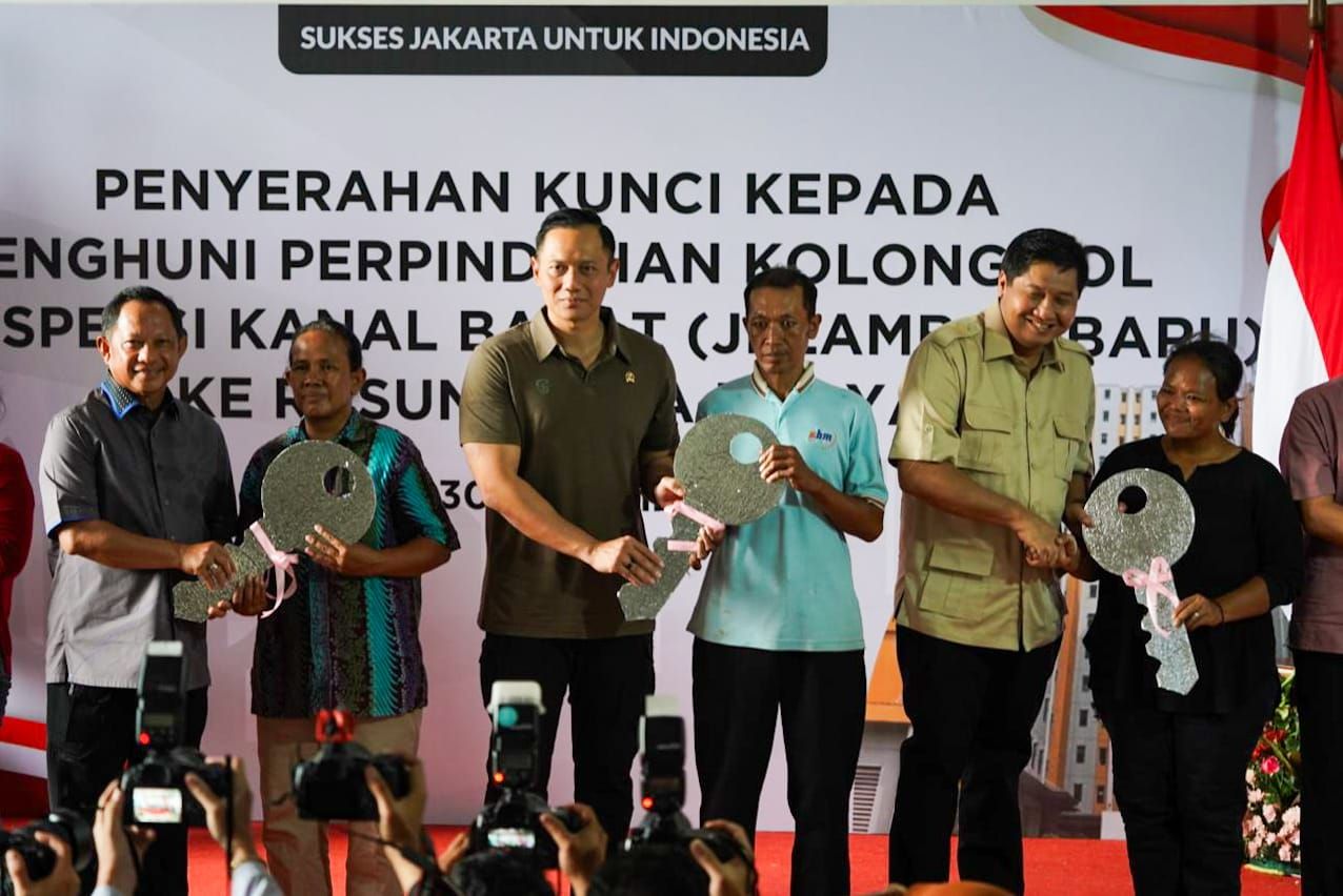 Menteri Koordinator Infrastruktur dan Pembangunan Kewilayahan Agus Harimurti Yudhoyono (Menko AHY) bersama Menteri Dalam Negeri, Muhammad Tito Karnavian; Menteri Perumahan dan Kawasan Permukiman, Maruarar Sirait/Ist