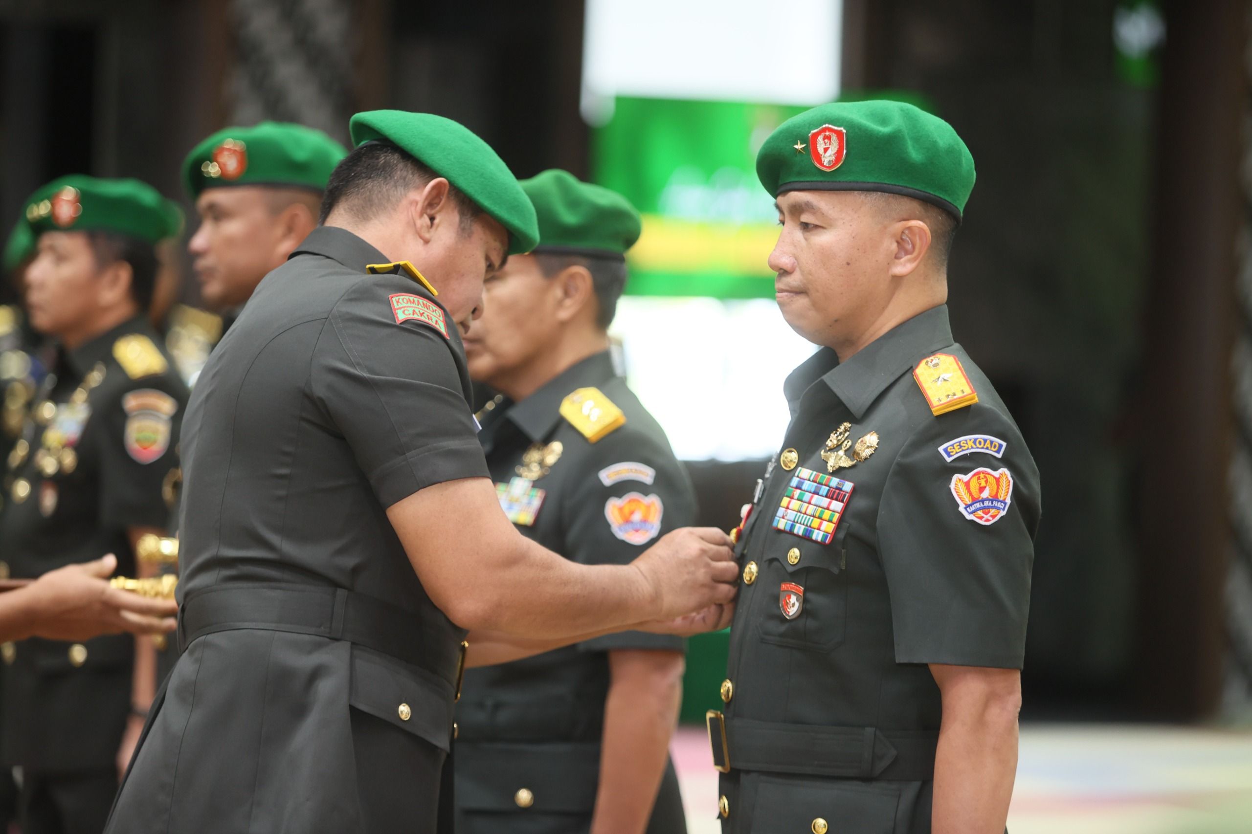 Kepala Staf Angkatan Darat (Kasad) Jenderal TNI Maruli Simanjuntak, M.Sc., memimpin Serah Terima Jabatan (Sertijab) di Mabesad. <b>(Dok.Istimewa)</b>