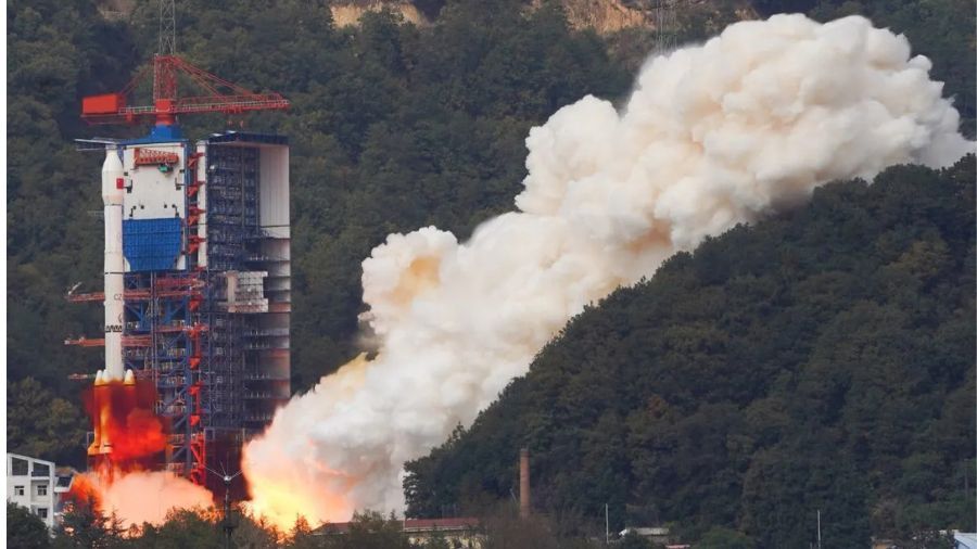 China mengirimkan sebuah satelit eksperimental baru <b>(ANTARA/Xinhua)</b>