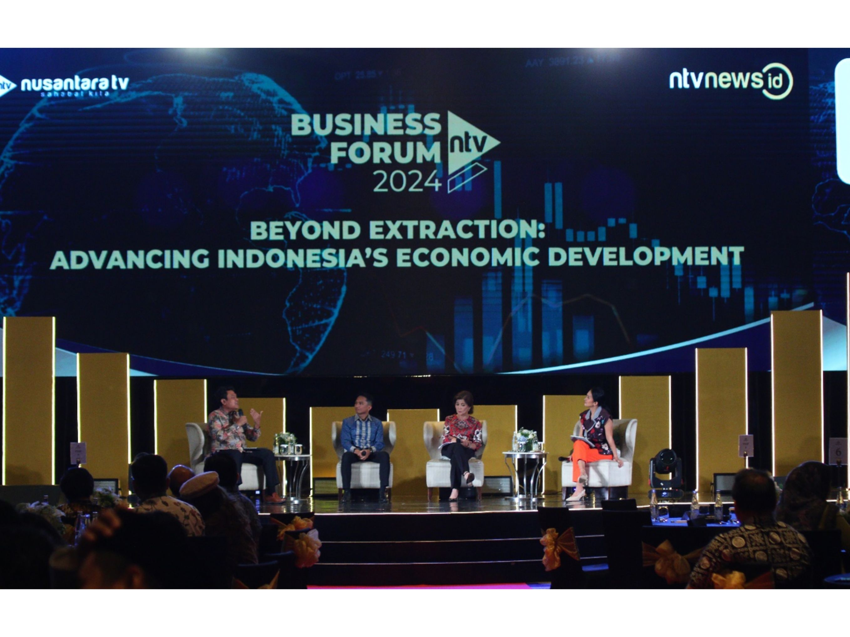 Sesi diskusi panel NTV Business Forum 2024 di Raffles Hotel, Jakarta, Kamis 4 Desember 2024. <b>(Foto: Nusantara TV)</b>