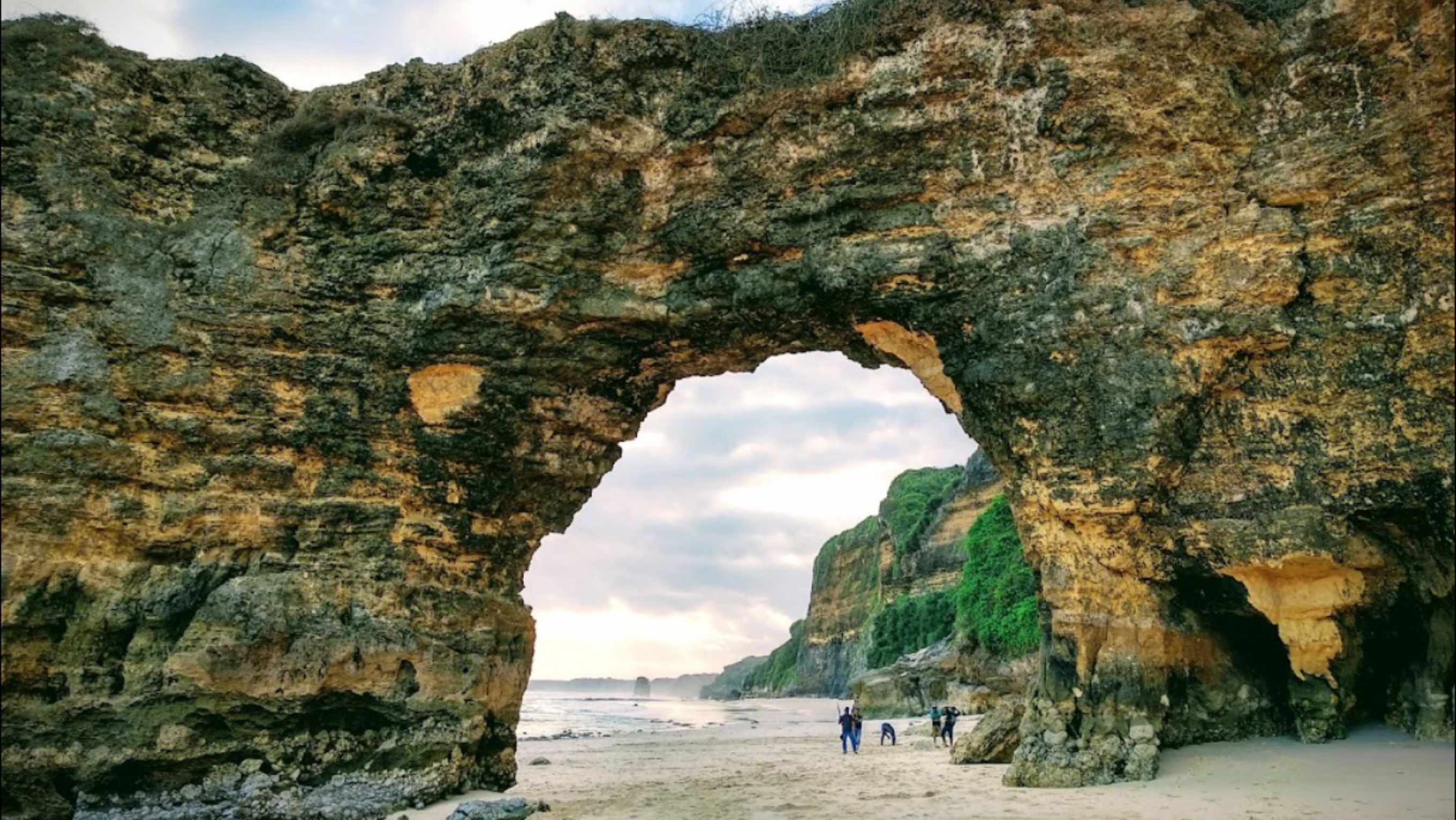 Pantai Bawana (Mbawana), Sumba  <b>(Google Maps)</b>