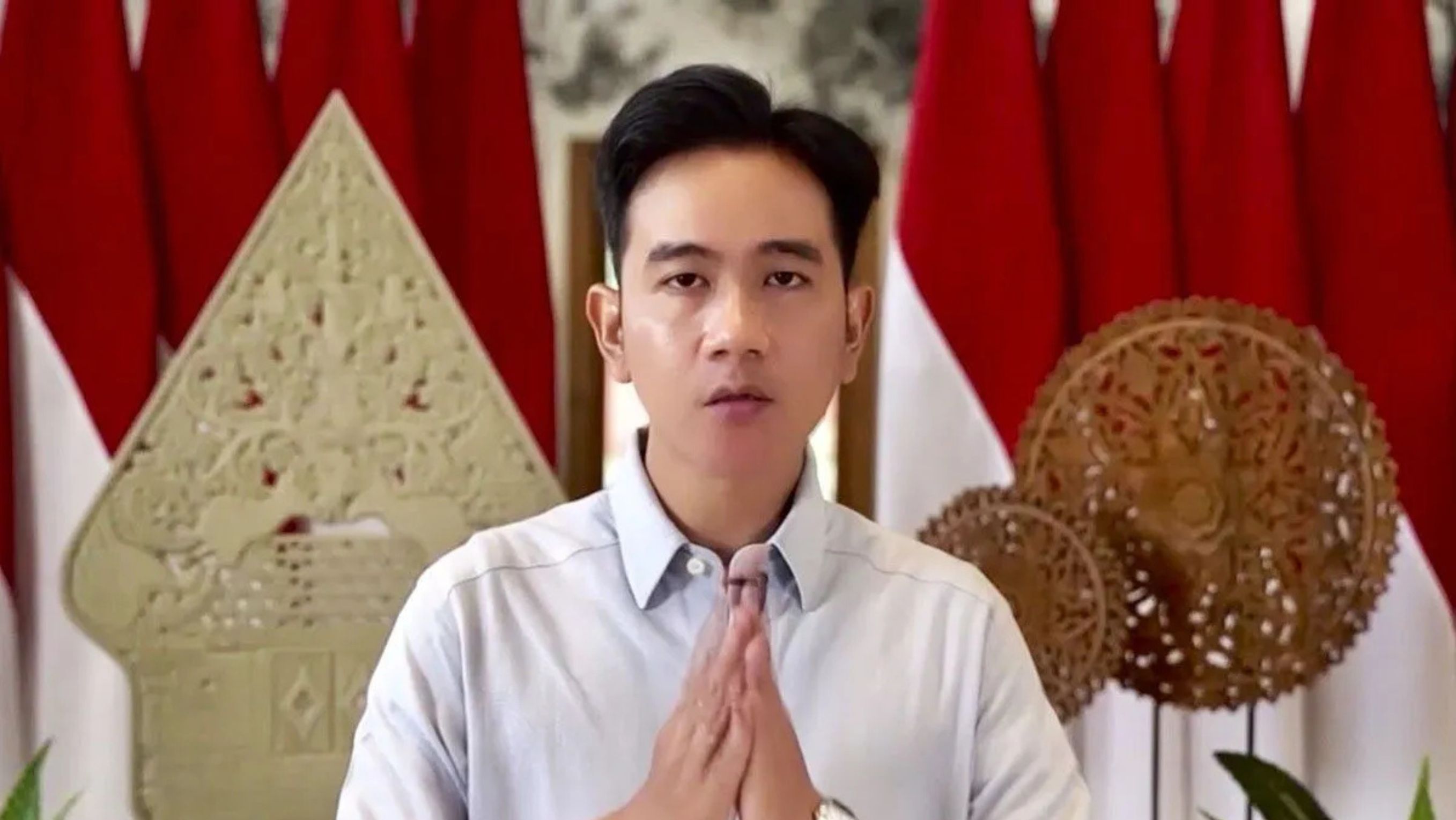 Wakil Presiden Gibran Rakabuming Raka mengucapkan selamat Hari Natal kepada umat Kristiani di Indonesia dalam rekaman video yang disiarkan di Jakarta, Rabu 25.Desember 2024. <b>((Antara) )</b>