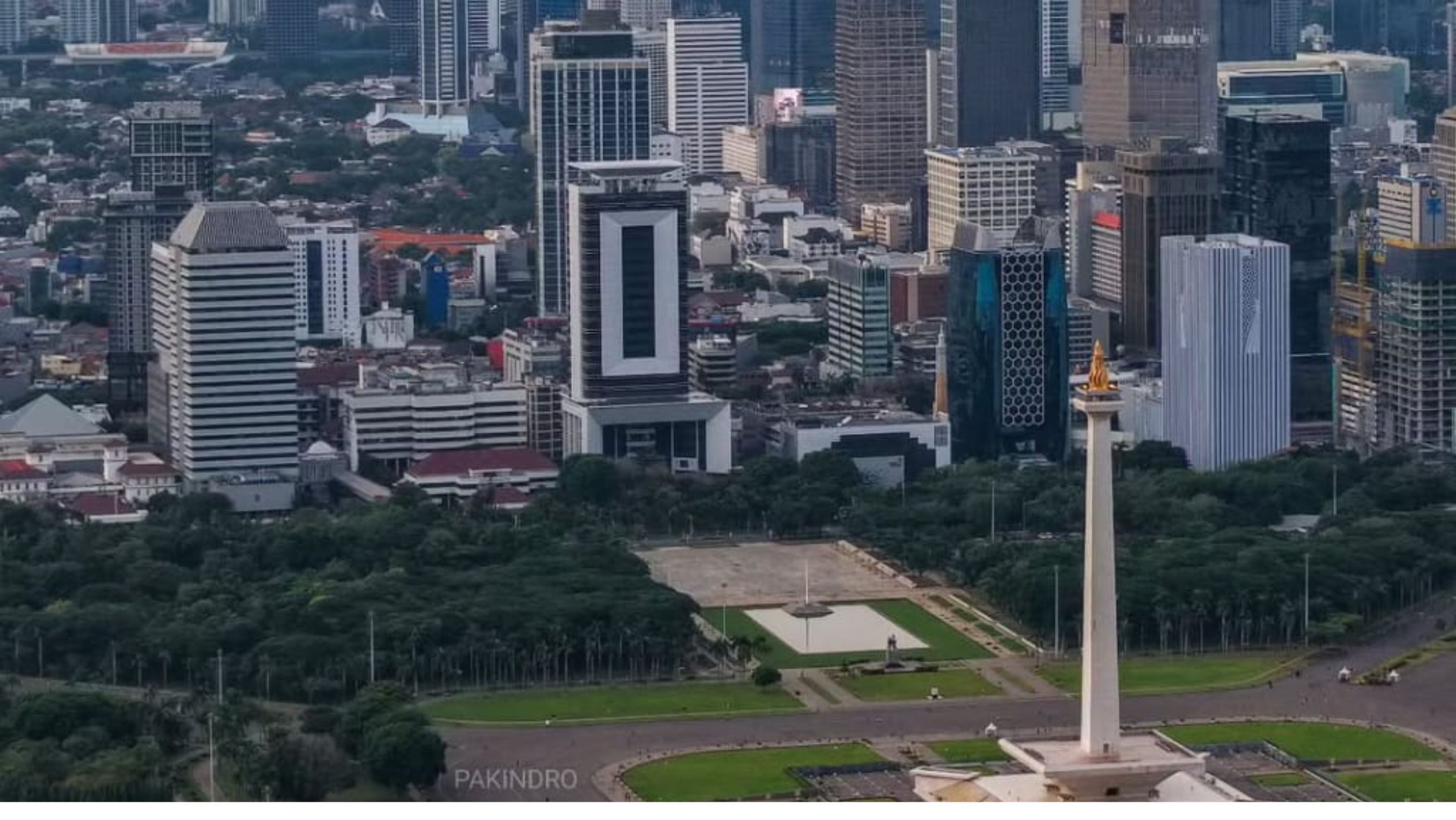 Monas <b>(Monumen Nasional)</b>