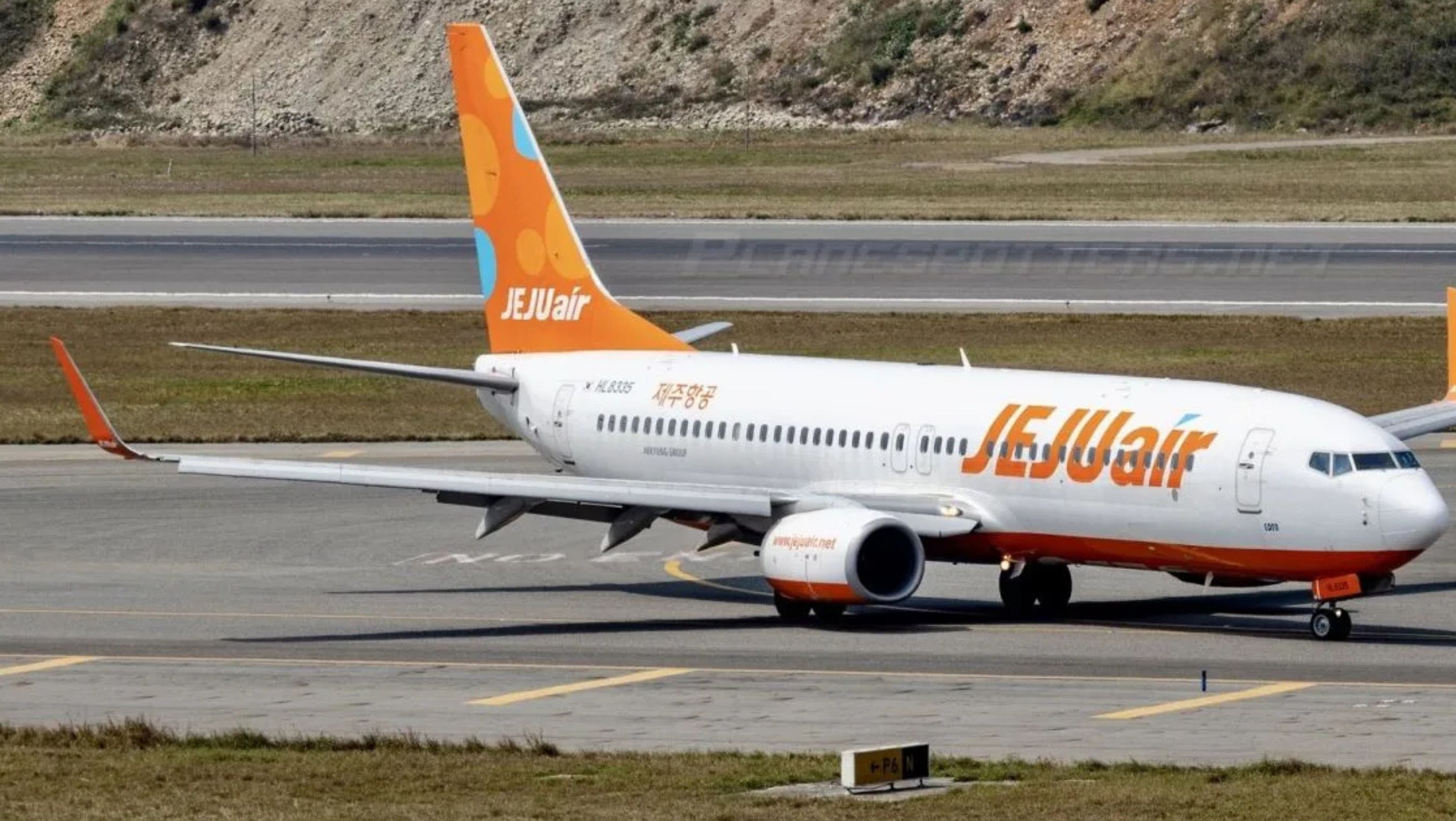 Pesawat terbang Jeju Air Boeing 737-800. <b>(ANTARA/HO-BP Batam)</b>