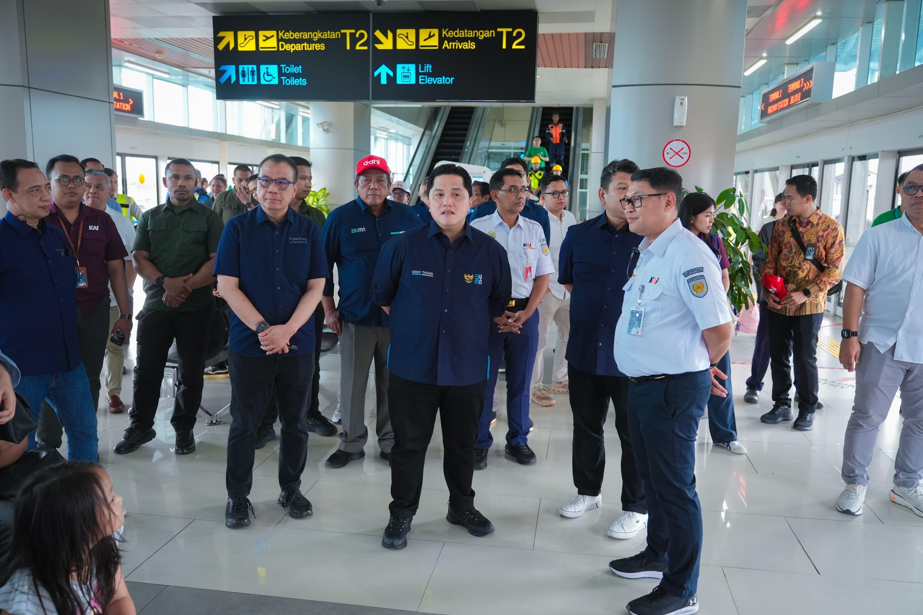 Erick Thohir Jajal Kereta Bandara <b>(Dok. BUMN)</b>