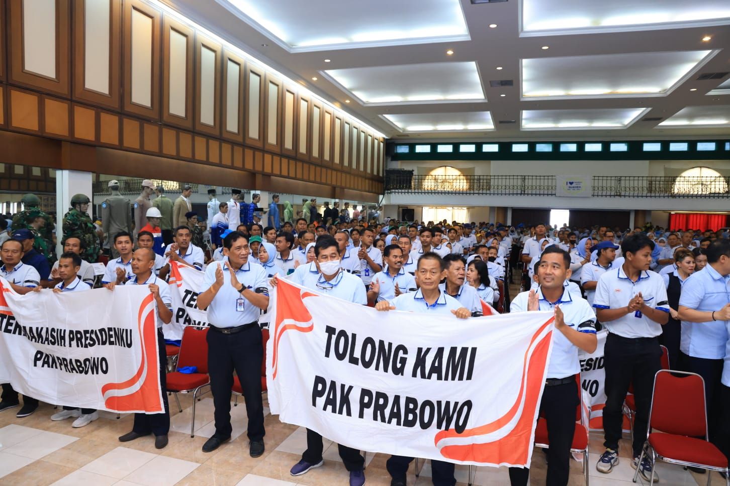 Wakil Menteri Ketenagakerjaan (Wamenaker) Immanuel Ebenezer Gerungan meminta manajemen PT Sri Rejeki Isman Tbk (Sritex) untuk memastikan tidak ada pemutusan hubungan kerja (PHK) terkait putusan pailit/Ist