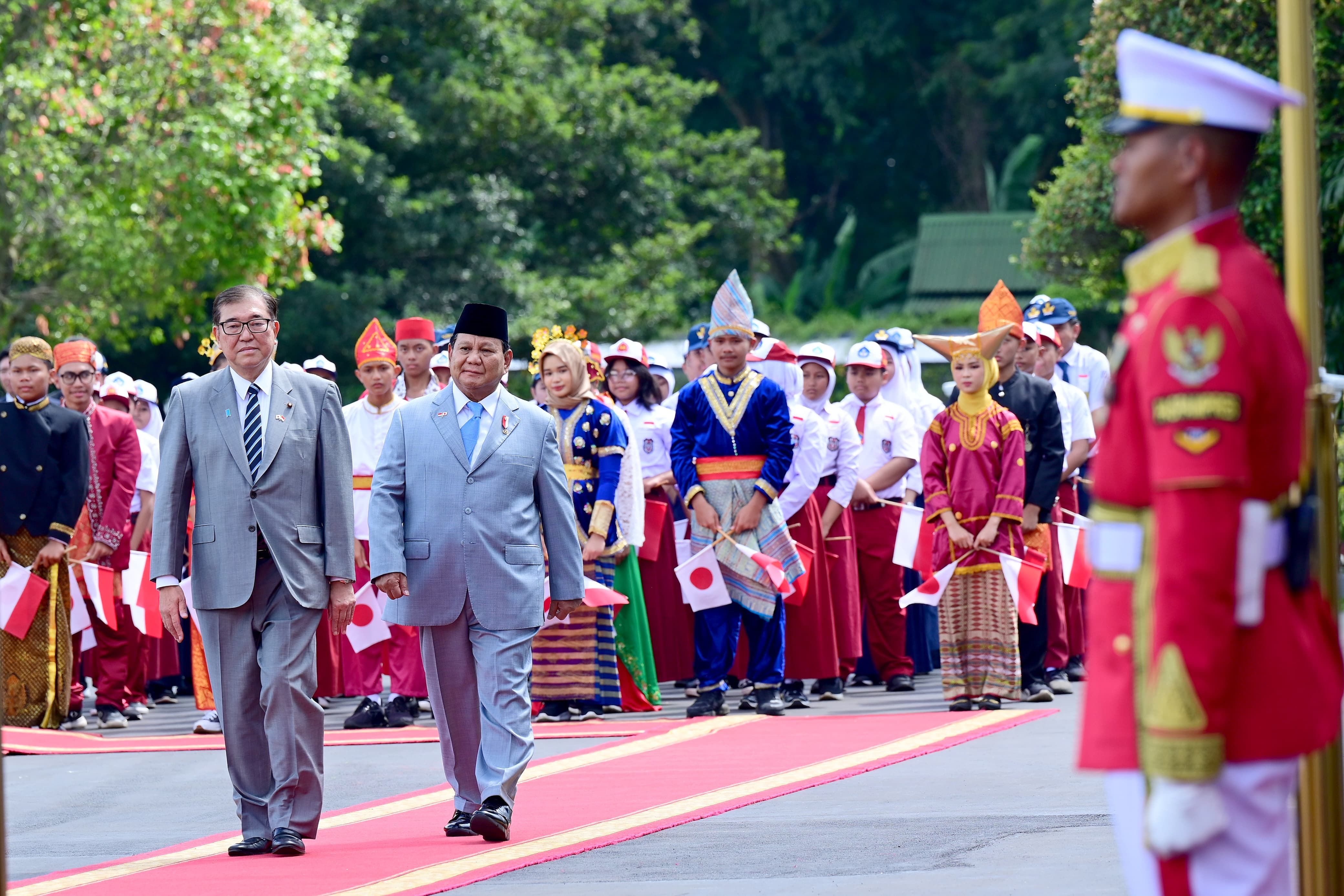 Presiden Prabowo Subianto dan Perdana Menteri (PM) Jepang Ishiba Shigeru di istana Kepresidenan Bogor <b>(Muchlis Jr - Biro Pers Sekretariat Presiden)</b>