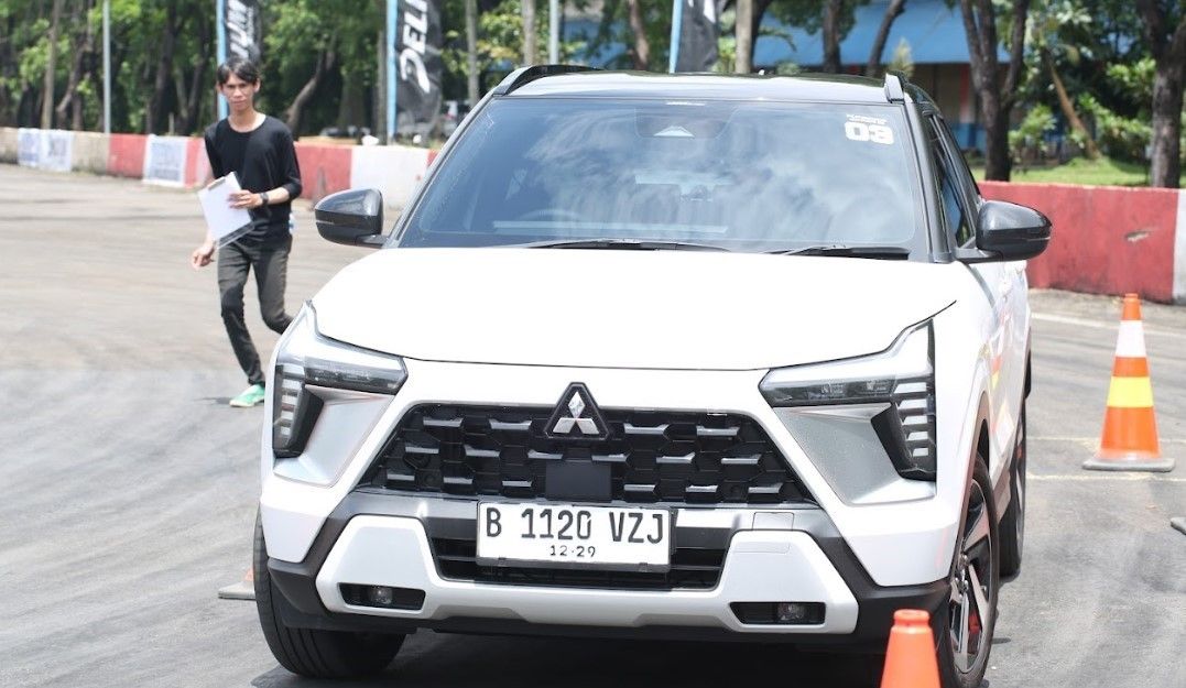 Peserta bisa merasakan langsung kehebatan Mitsubishi Xforce Ultimate Diamond Sense. (Foto: Istimewa)