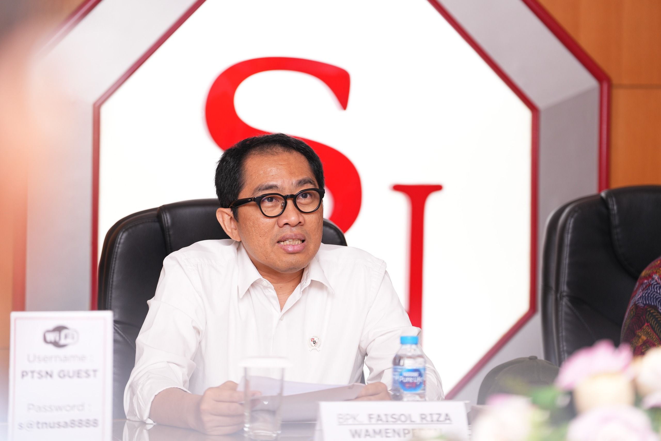 Wakil Menteri Perindustrian (Wamenperin) Faisol Riza mengundang industri ponsel global untuk menggelontorkan investasi skala besar di Indonesia./Ist