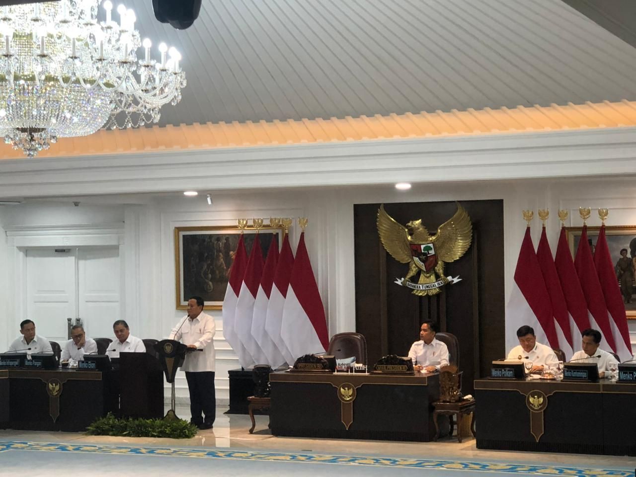 Rapat Kabinet Pemerintahan Prabowo-Gibran di Istana Negara <b>(NTVnews.id/Deddy Setiawan)</b>