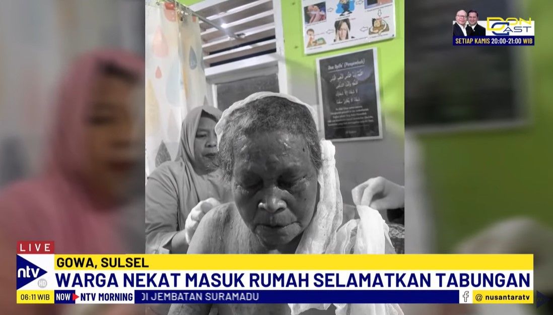 Salah seorang korban mengalami luka bakar di kaki dan kepala setelah kembali ke dalam rumah untuk menyelamatkan uang sebesar Rp40 juta.