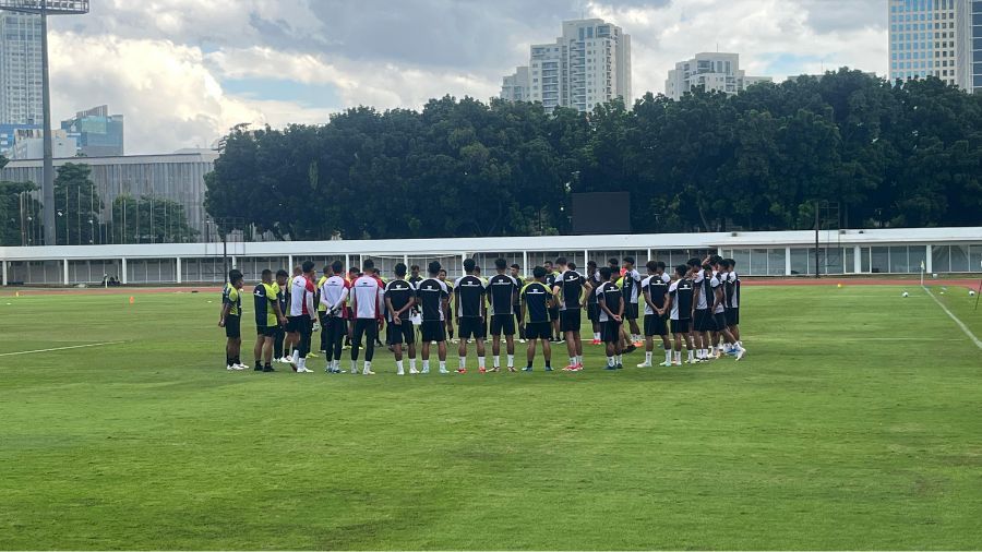 Skuad Timnas Indonesia U-20 menggelar sesi latihan di Stadion Madya, pada Rabu, 5 Februari 2025. <b>(Dok.Ntvnews.id/Alber Laia)</b>