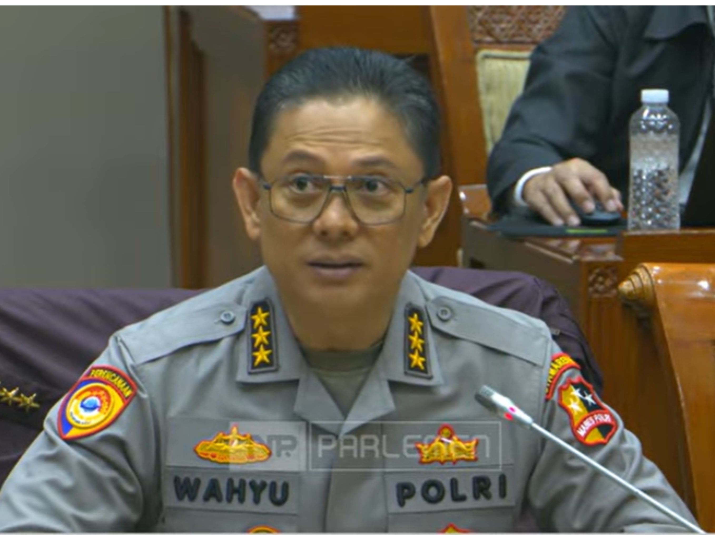 Asisten Utama Bidang Perencanaan dan Anggaran Kapolri Komjen Wahyu Hadiningrat <b>(TV Parlemen)</b>