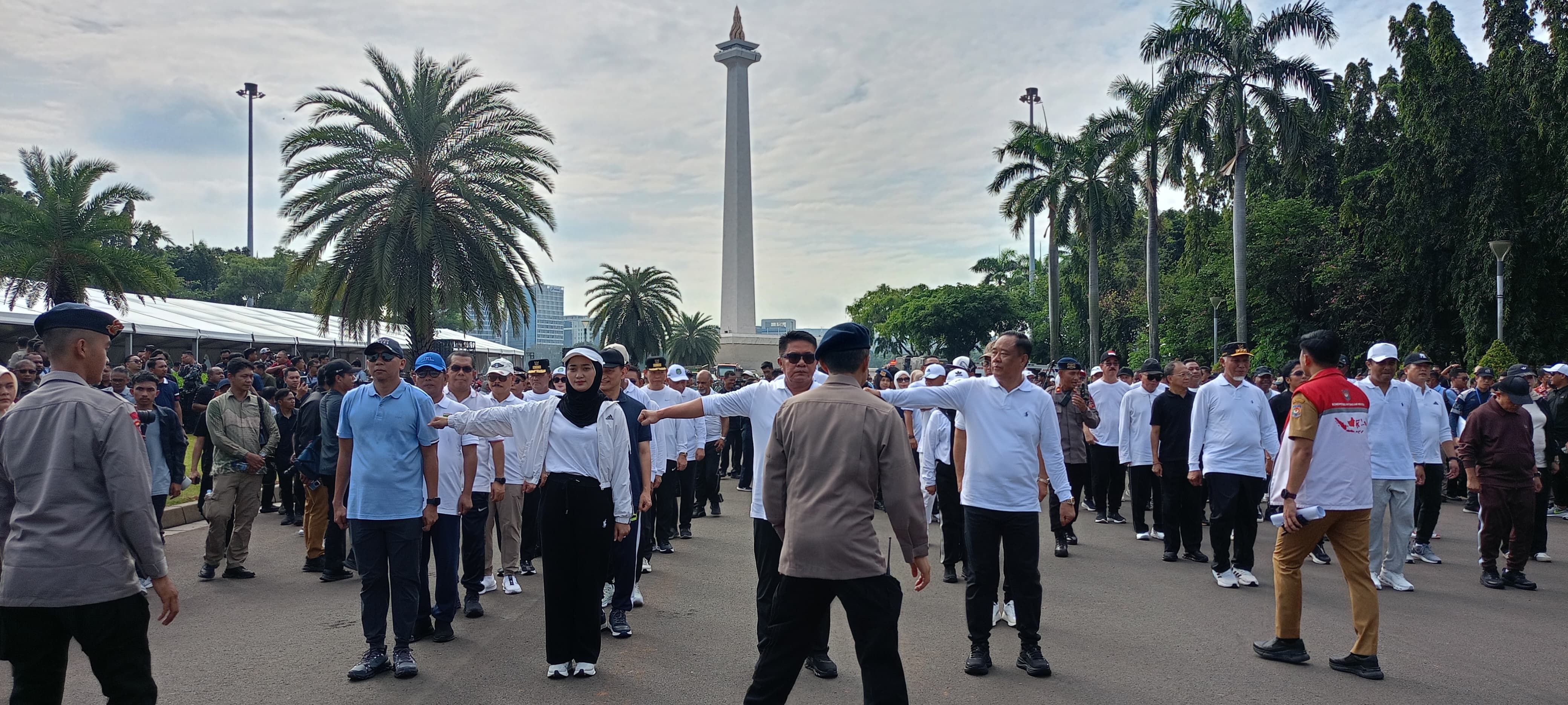 Kepala Daerah Ikuti Gladi Kotor Pelantikan di Monas <b>(NTVnews.id/Deddy Setiawan)</b>