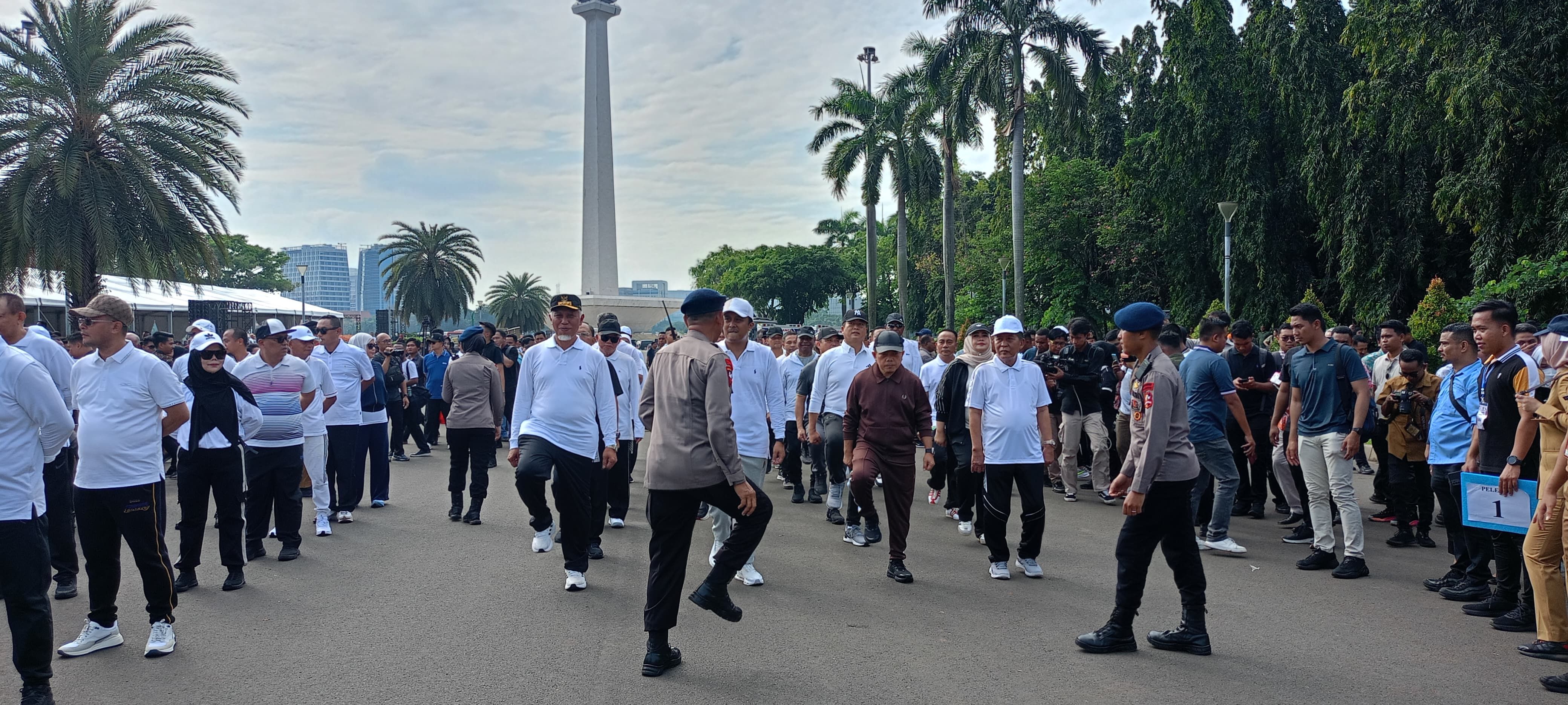 Kepala Daerah Ikuti Gladi Kotor Pelantikan di Monas <b>(NTVnews.id/Deddy Setiawan)</b>