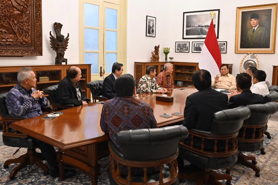 Presiden Prabowo Subianto menerima kehadiran delapan pengusaha besar di Indonesia di Istana Kepresidenan, Kamis 6 Maret 2025.