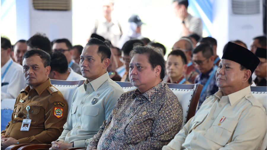 AHY Dampingi Prabowo Resmikan KITB <b>(KemenkoInfra/ ntvnews.id)</b>