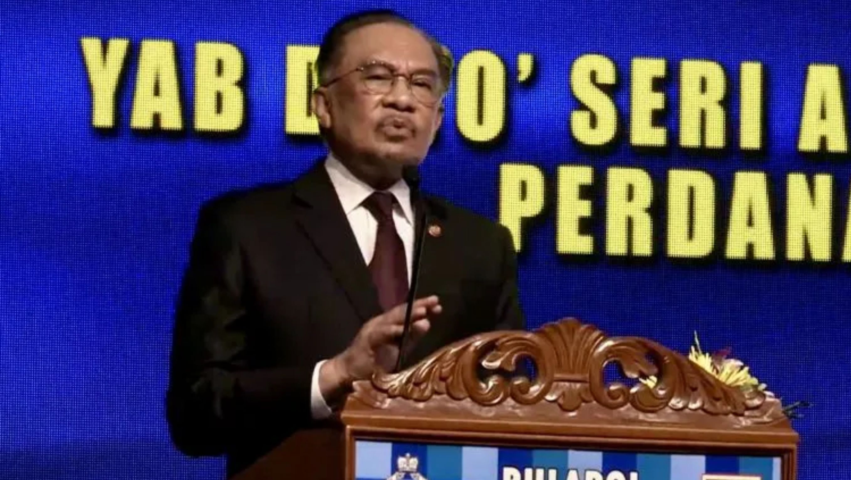 Tangkapan layar - Perdana Menteri Malaysia Anwar Ibrahim memberikan sambutan di Hari Polisi ke-218 di Kuala Lumpur. <b>(Antara)</b>