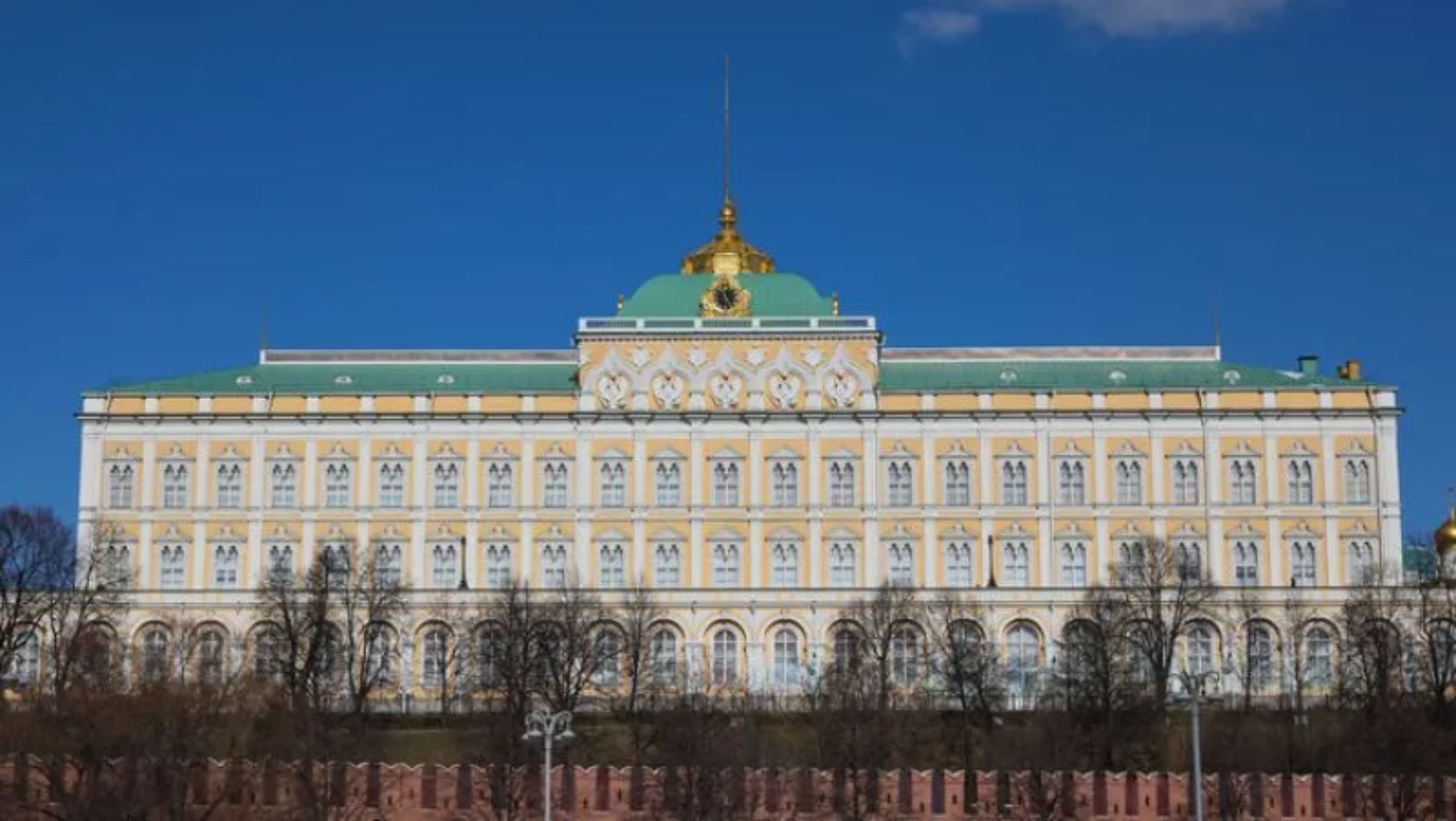 pemandangan luar Kremlin di Moskow, Rusia. <b>(ANTARA/Xinhua/Bai Xueqi.)</b>