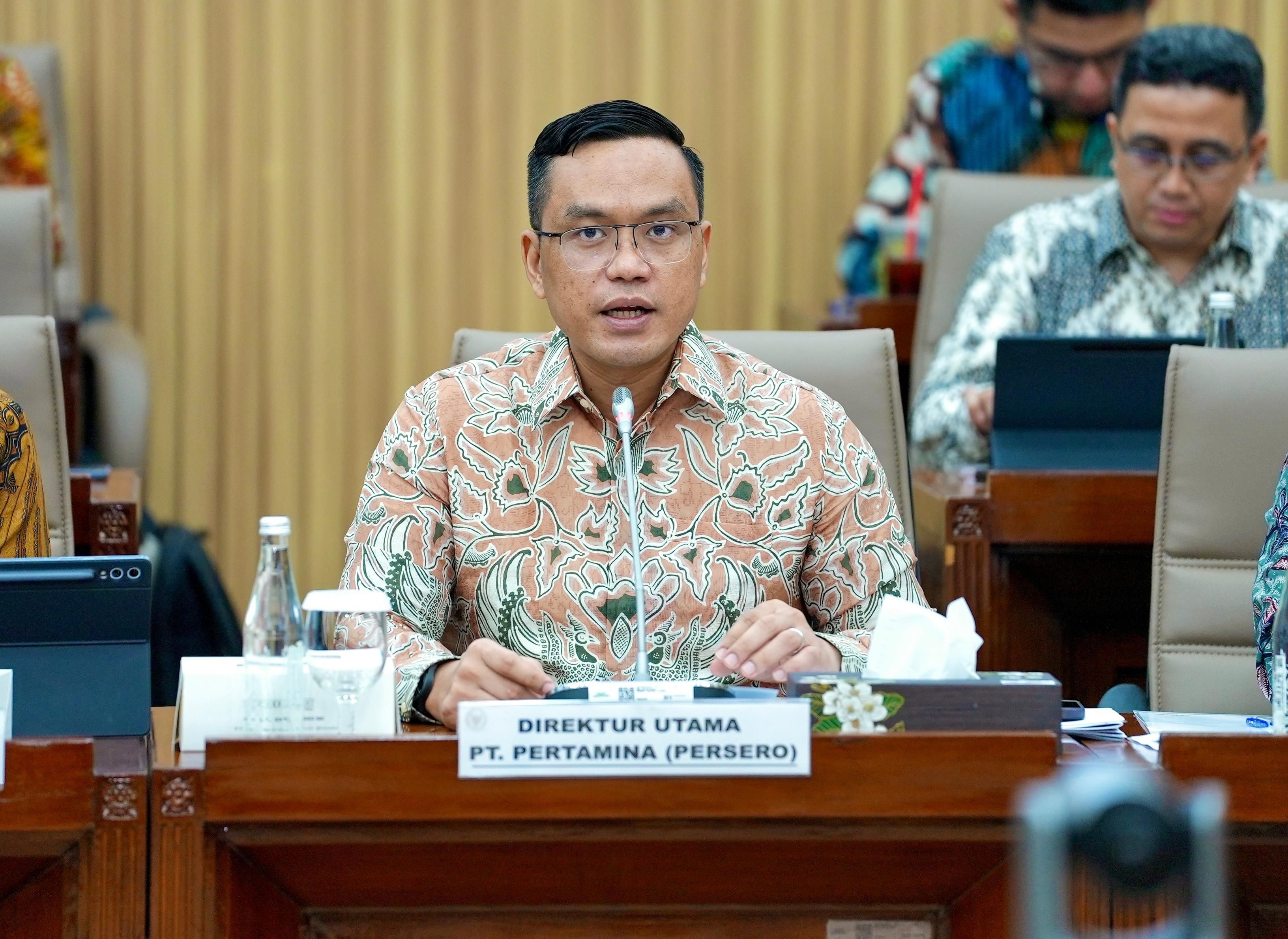 Direktur Utama PT Pertamina (Persero) Simon Aloysius Mantiri pada Rapat Dengar Pendapat (RDP) dengan Komisi VI DPRI RI, di Kompleks Senayan, Kamis, 22 Mei 2025. <b>(Pertamina)</b>