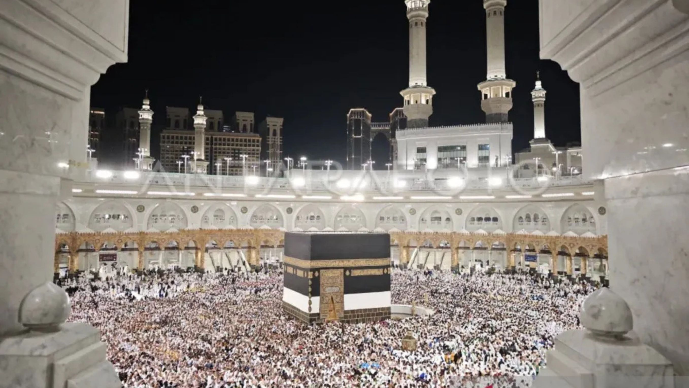 Pada Jumat, 30 Mei 2025. Jamaah haji dari berbagai negara melakukan Tawaf di Masjidil Haram di Makkah, Arab Saudi. <b>((Antara/Andika Wahyu) )</b>