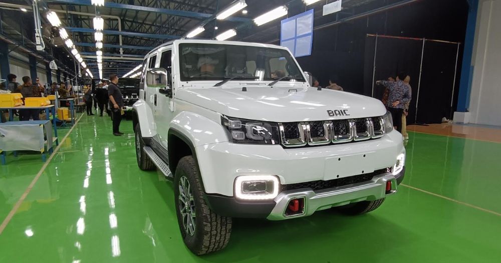 BAIC BJ40 Plus dirakit di fasilitas PT Handal Indonesia Motor (HIM) di Purwakarta, Jawa Barat. (Foto: Adiantoro/NTV)