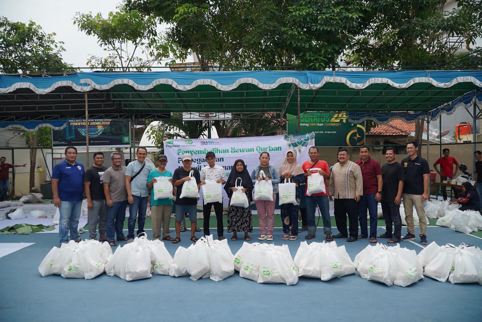 PT Pegadaian Kanwil XI Semarang Salurkan 70 Hewan Kurban di Momen Idul Adha 2025. <b>(Pegadaian)</b>