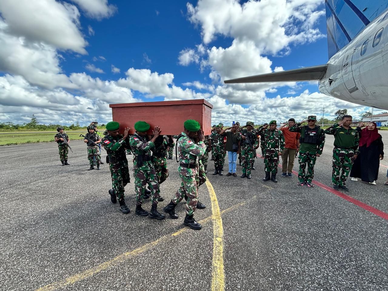 Prajurit TNI Gugur Ditembak di Jalan  <b>(TNI/ Ntvnews.id)</b>
