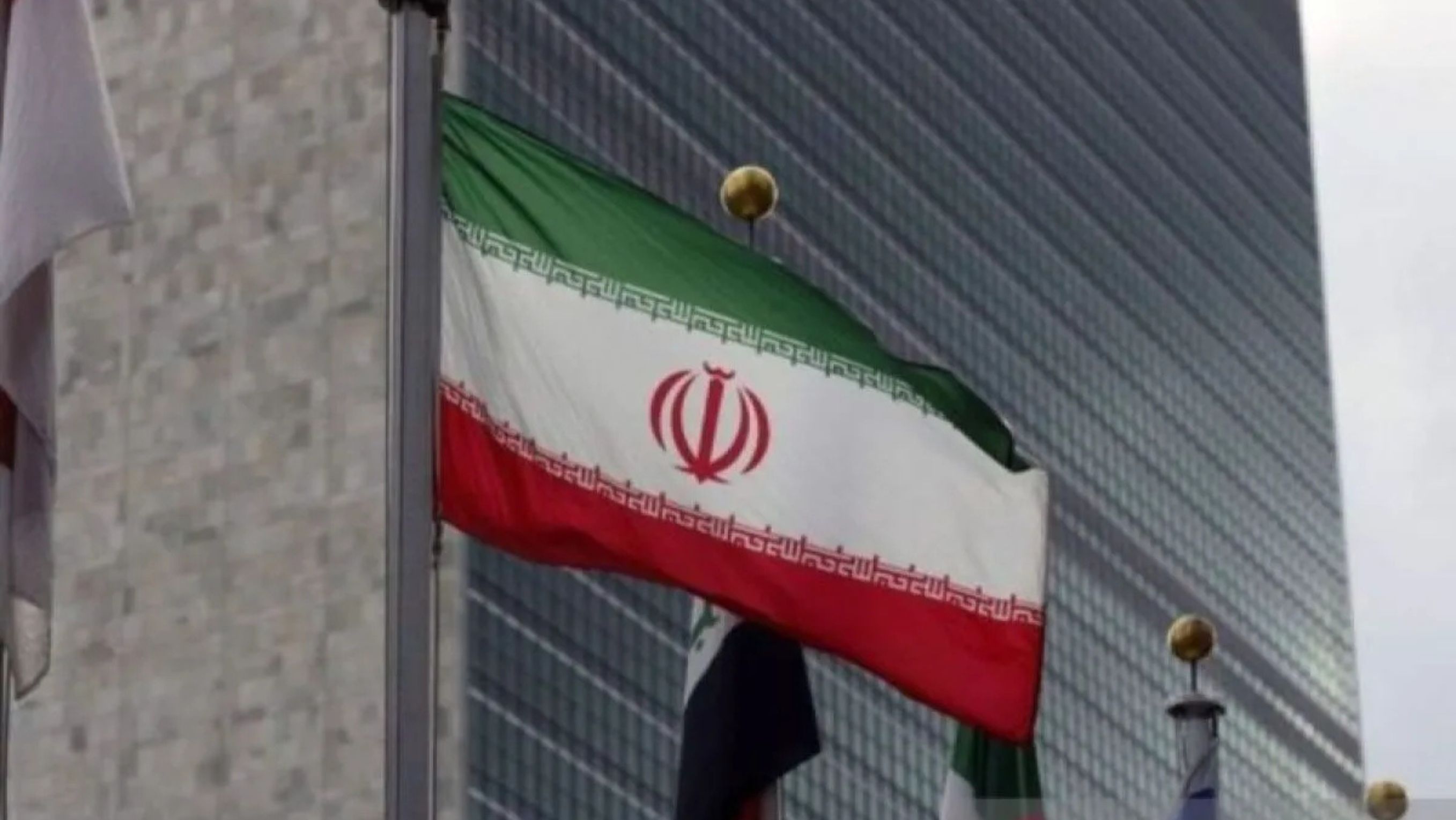 Arsip Foto - Rabu, 8 Januari 2020 Bendera Iran yang berada di markas besar PBB di  New York, AS.  <b>((Antara) )</b>