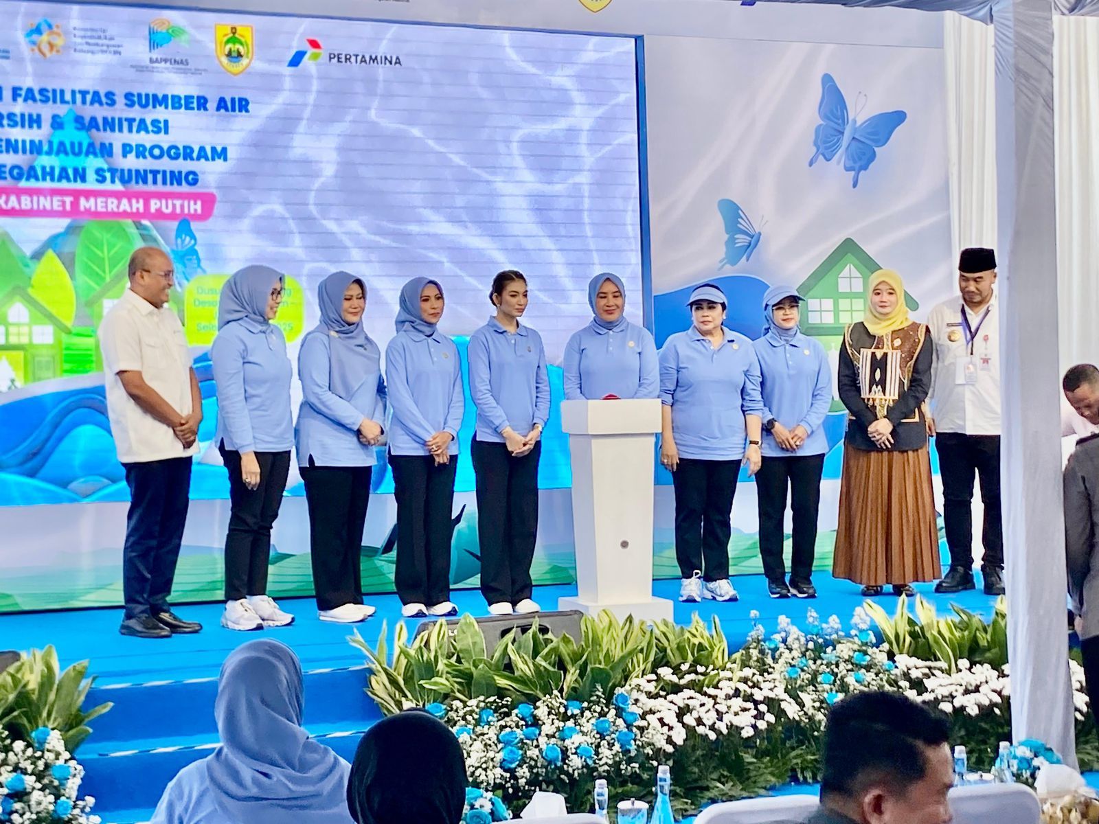 PT Pertamina (Persero) berkolaborasi dengan Seruni (Solidaritas Perempuan Untuk Indonesia) Kabinet Merah Putih dan Kementerian ESDM, hadir untuk membangun 16 titik sarana dan prasarana air bersih guna meningkatkan kesehatan dan kesejahteraan masyarakat di Kabupaten Sragen.  <b>(Pertamina)</b>