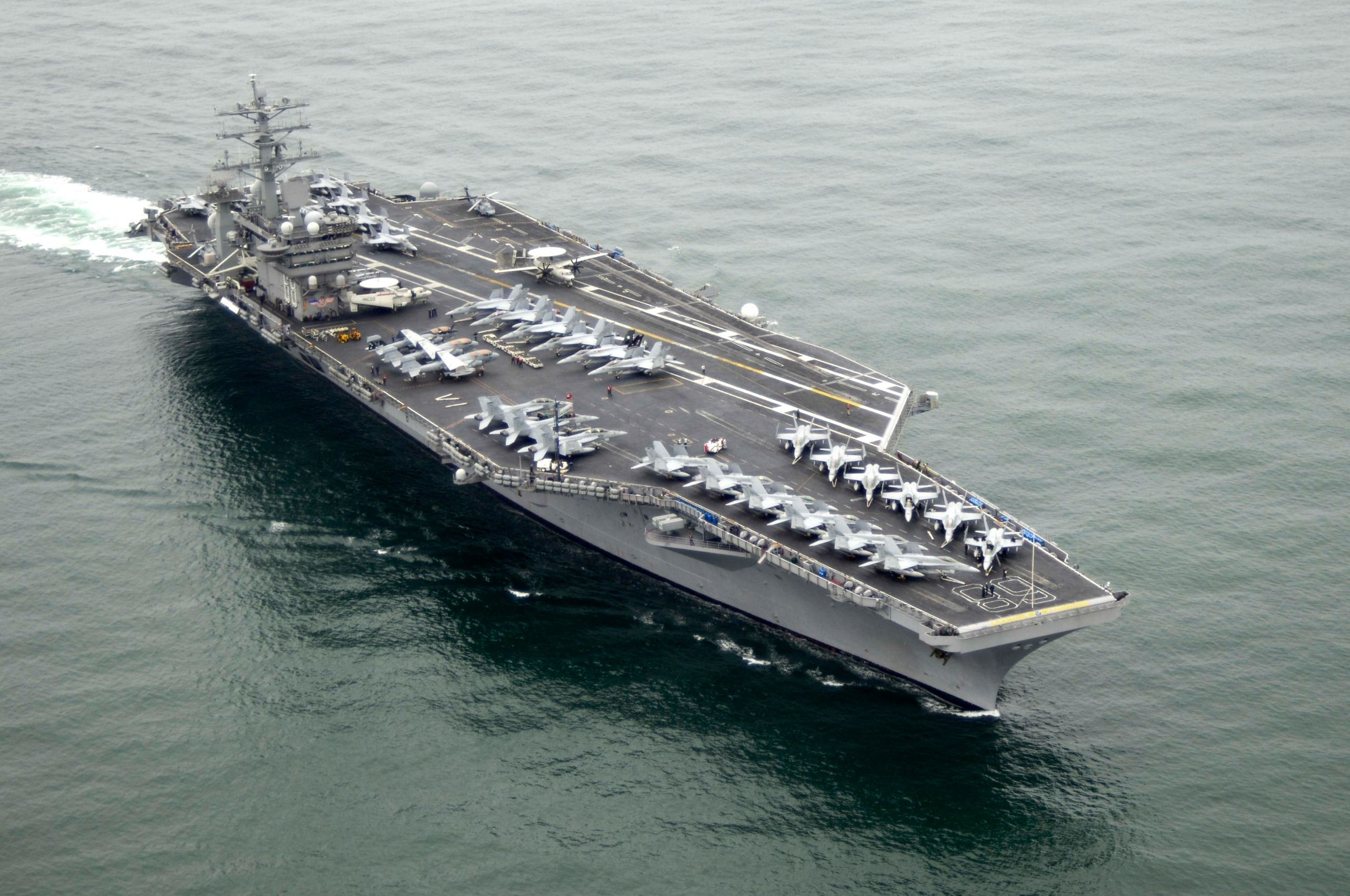 Kapal induk Amerika Serikat USS Nimitz (CVN-68). <b>(Puspen TNI)</b>