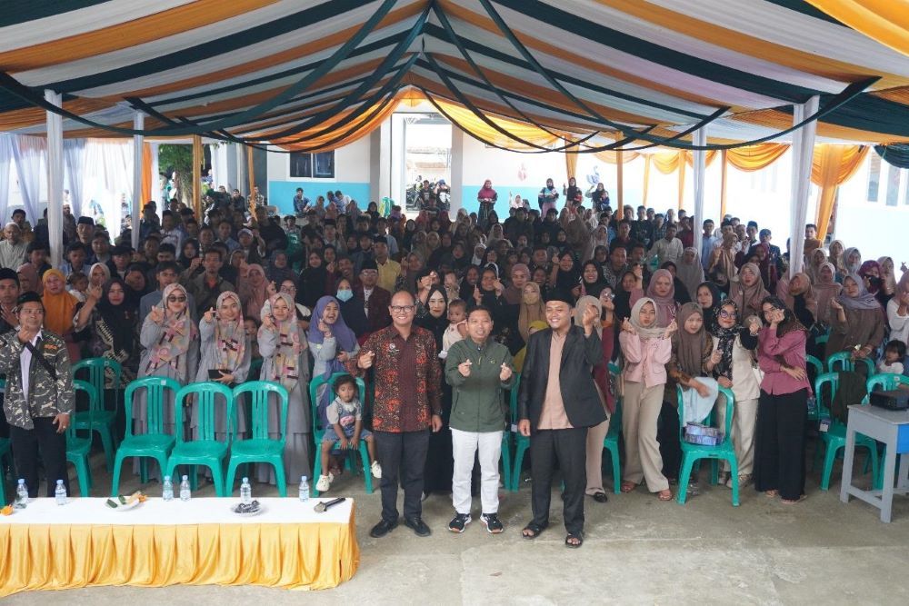 BGN dan DPR RI melaksanakan kegiatan sosialisasi program Makan Bergizi Gratis di Surabaya/Foto: Istimewa
