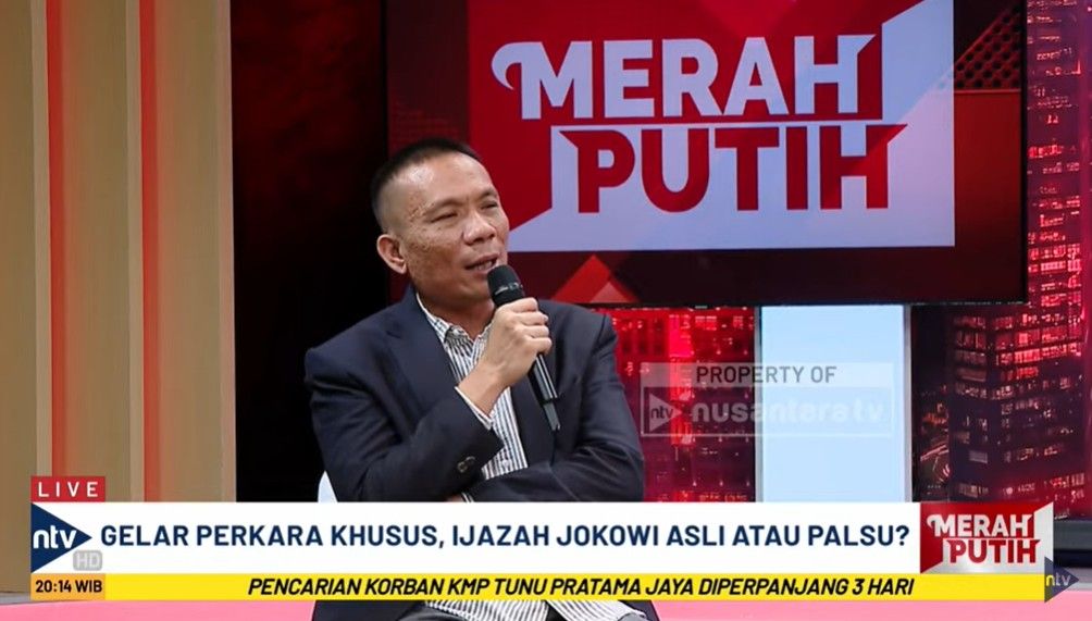 Rismon Sianipar saat hadir dalam program "Merah Putih", Rabu, 9 Juli 2025, yang dipandu jurnalis senior Nusantara TV, Donny de Keizer.
