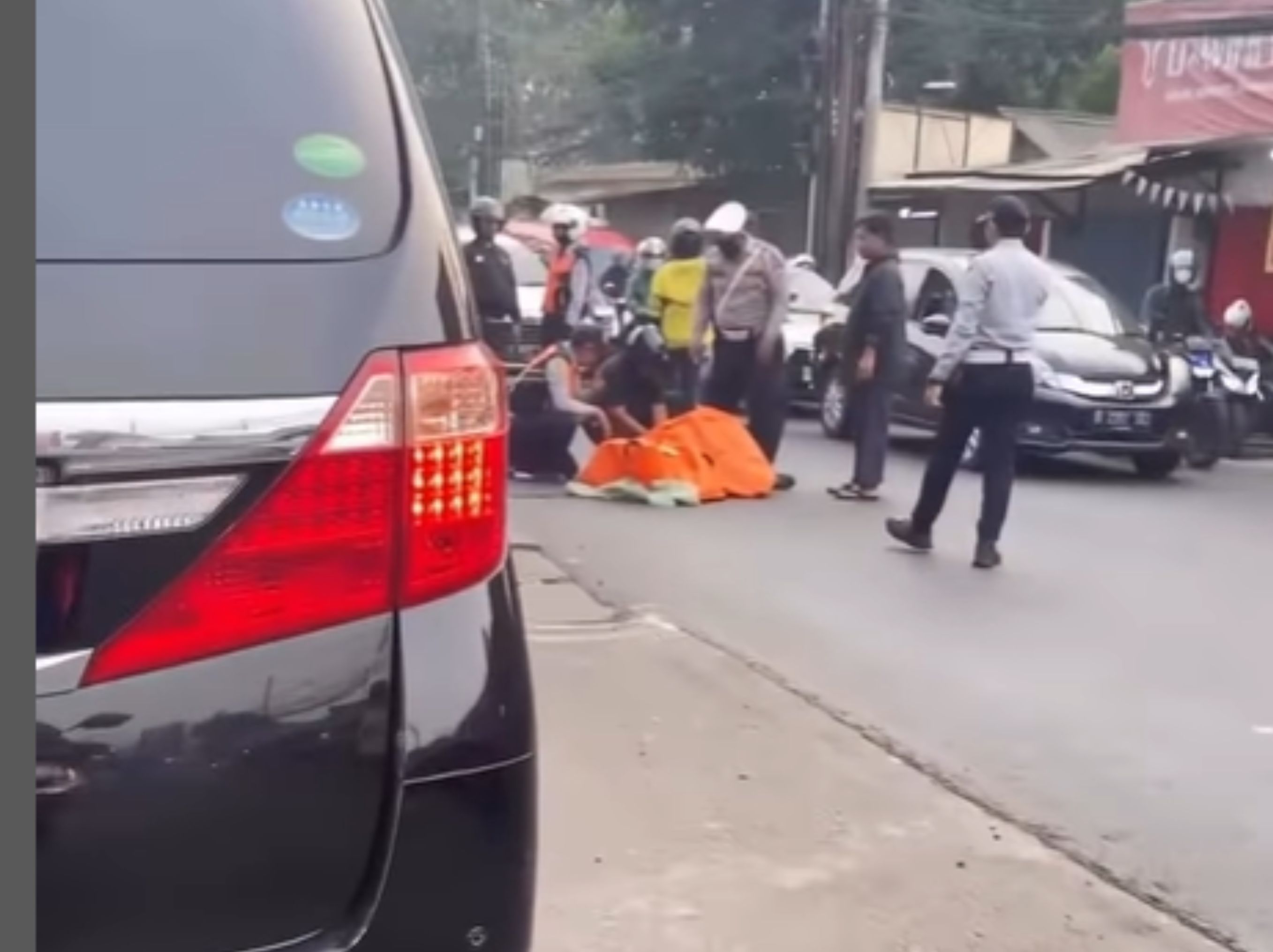 pemotor tewas pagi ini <b>(kabar cibubur 24jam)</b>