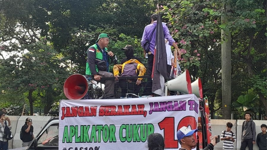 Demo Ojol <b>(NTVNews.id/ Adiansyah)</b>