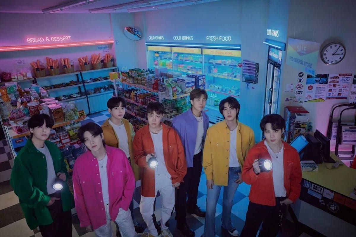Foto personal grup BTS yang ditampilkan di akun media sosial BigHit Music. (BigHit Music) <b>(Antara)</b>