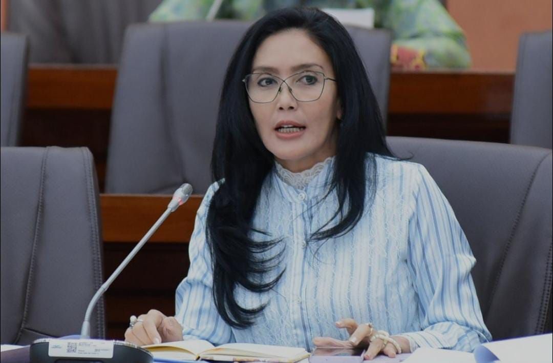 Rieke Diah Pitaloka. 