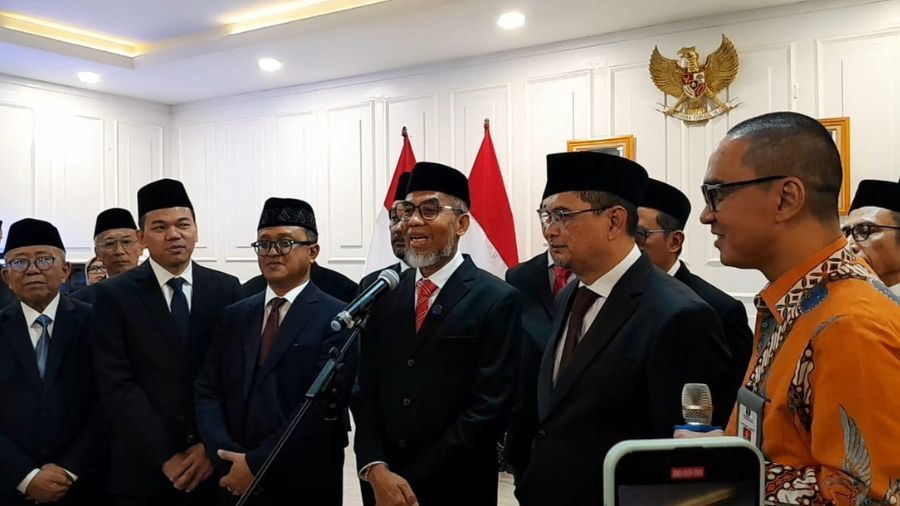 Razilu (tengah) <b>(NTVNews.id/ Adiansyah)</b>