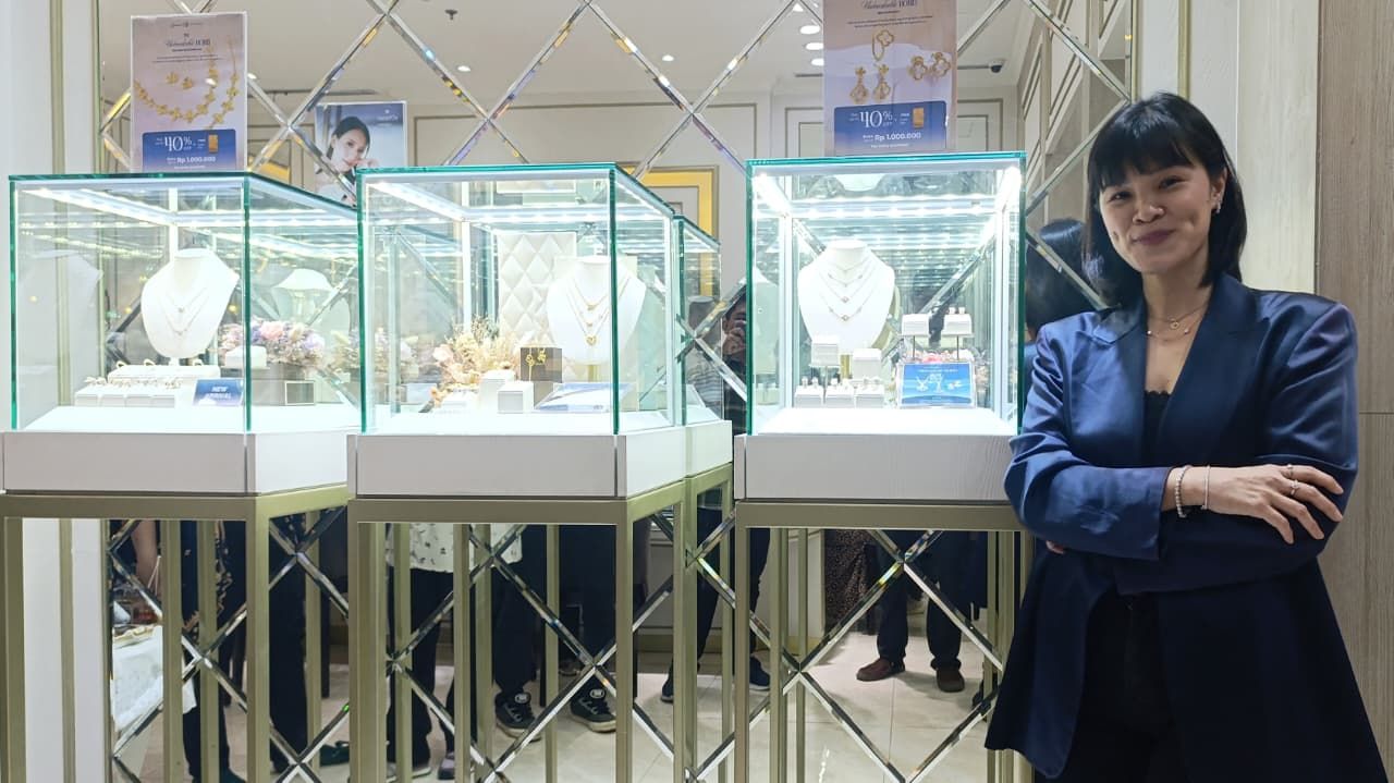 Merayakan 34 tahun perjalanan Goldmart, kali ini Goldmart mempersembahkan koleksi terbaru dari Goldmart Signature Collection: Star Leaf dan Polaris New Generation dan juga Gold Master Collection : Eternal Knots. <b>(dok)</b>