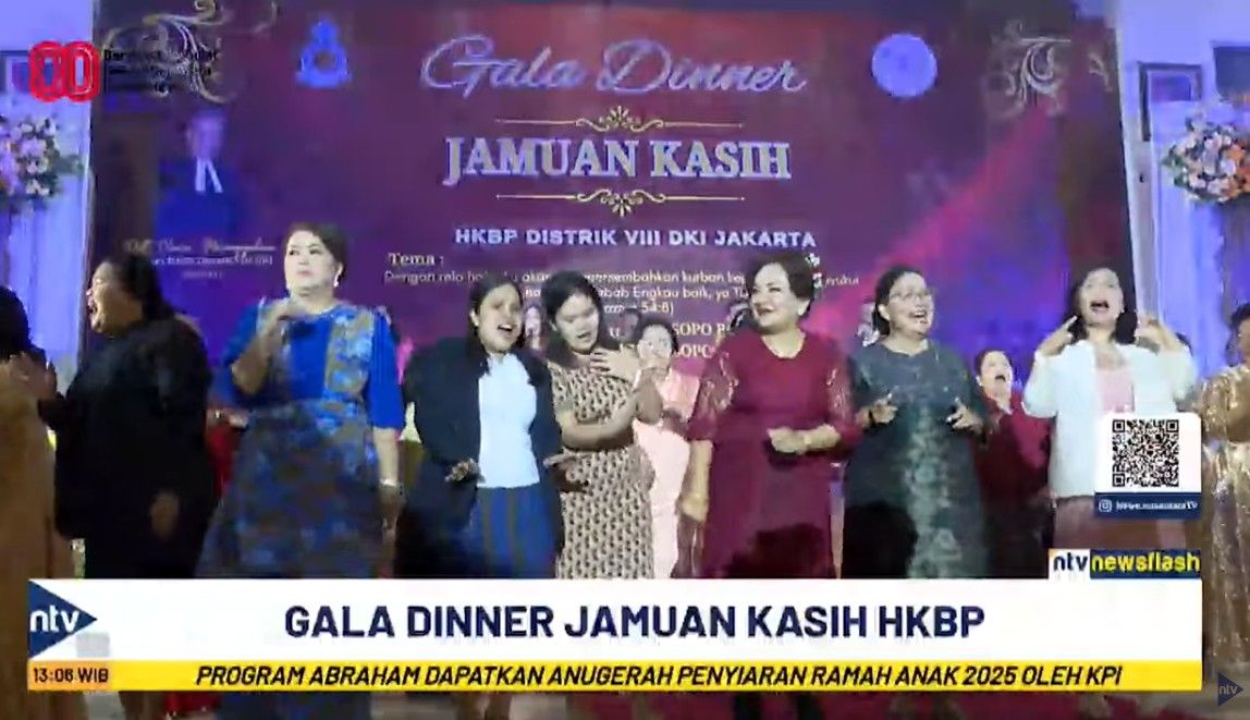 Gala Dinner Jamuan Kasih Huria Kristen Batak Protestan (HKBP) Distrik VIII DKI Jakarta berlangsung meriah.