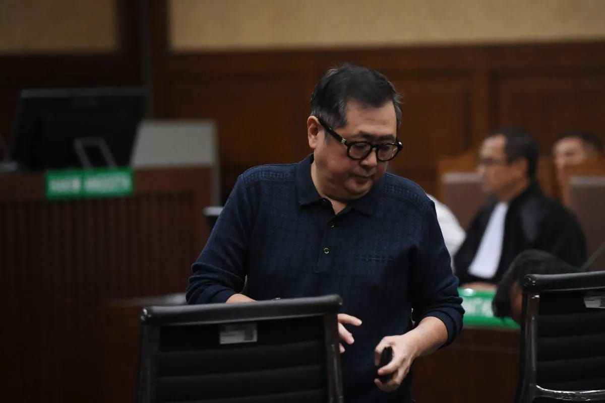 Arsip foto - Pengusaha Bambang Rudijanto Tanoesoedibjo bersiap untuk bersaksi dalam sidang lanjutan kasus dugaan korupsi beras Bansos di Pengadilan Tipikor, Jakarta, Rabu 6 Maret 2024. ANTARA FOTO/Akbar Nugroho Gumay/rwa <b>(Antara)</b>