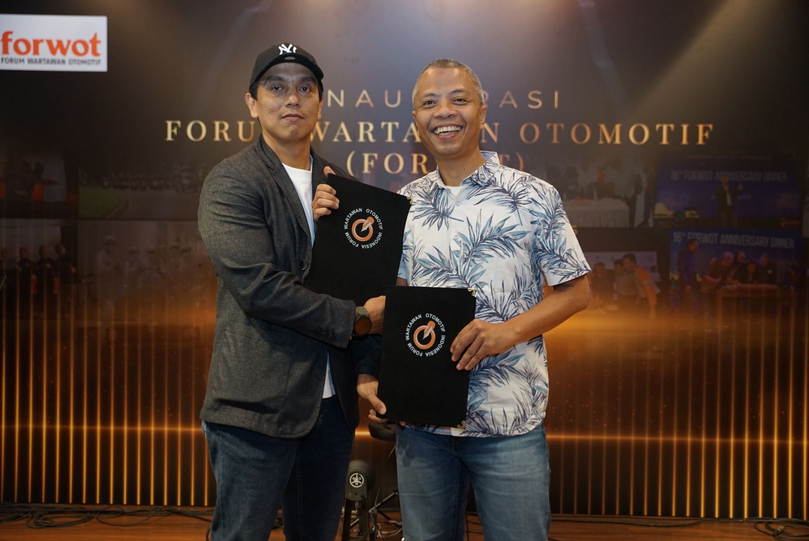 Forum Wartawan Otomotif Indonesia (FORWOT) resmi melantik Krisna Arie Prasetya sebagai Ketua Umum periode 2025&ndash;2029. <b>(Dok.Ntvnews.id)</b>