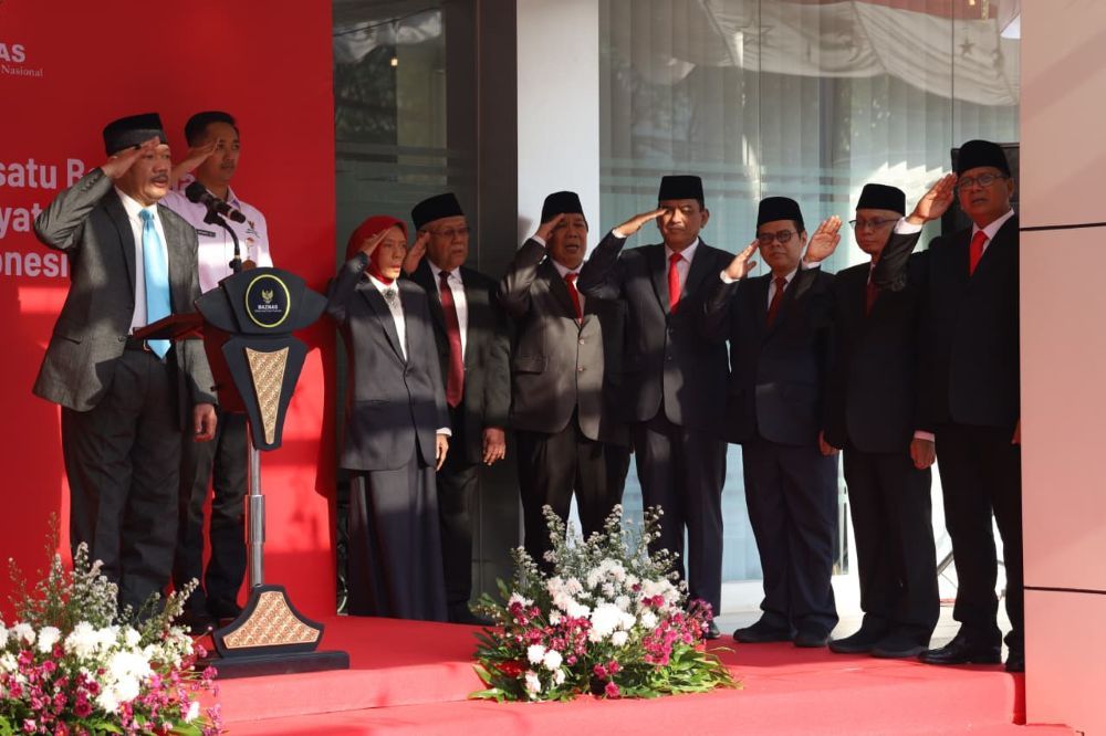 BAZNAS Menggelar Upacara Peringatan HUT Ke-80 RI di halaman Gedung BAZNAS RI, di Jakarta, Minggu (17/8/2025). (Foto: Istimewa) 