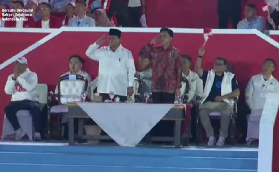 Presiden Prabowo Subianto dan Wakil Presiden Gibran Rakabuming Raka menghadiri Karnaval kemerdekaan di Monas, Jakarta.  <b>(YouTube)</b>