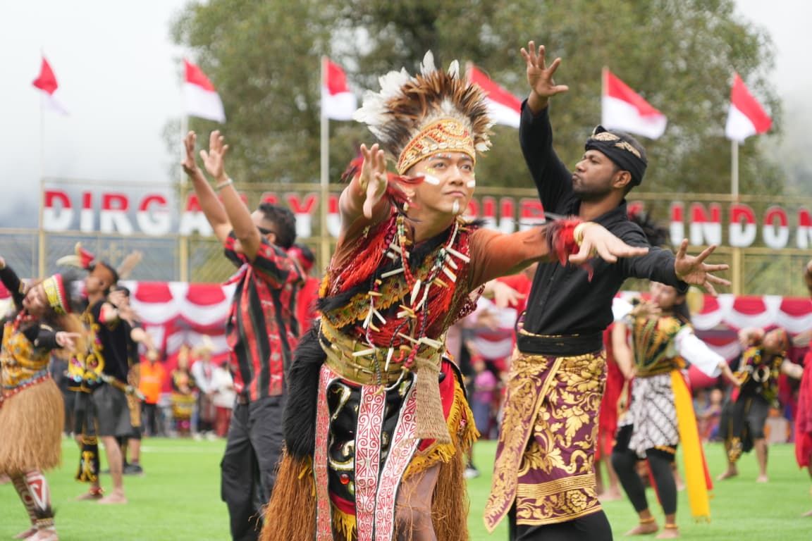 Pagelaran seni usai Upacara  Pengibaran Bendera Merah Putih  memperingati HUT ke-80 RI di  PT Freeport Indonesia, Tembagapura, Papua Tengah. <b>(Dok. Freeport)</b>