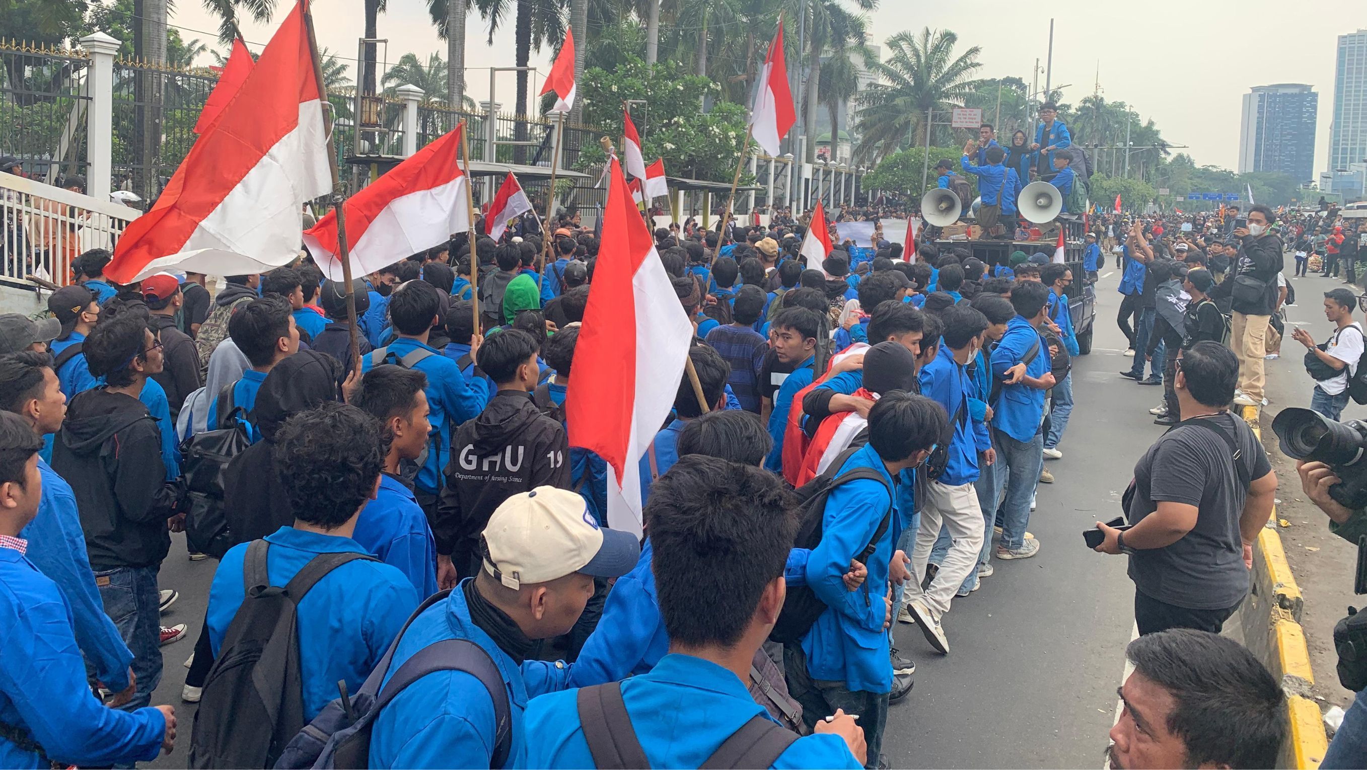 Demo Mahasiswa di Gedung DPR RI <b>(Dok. NTVNews.id)</b>