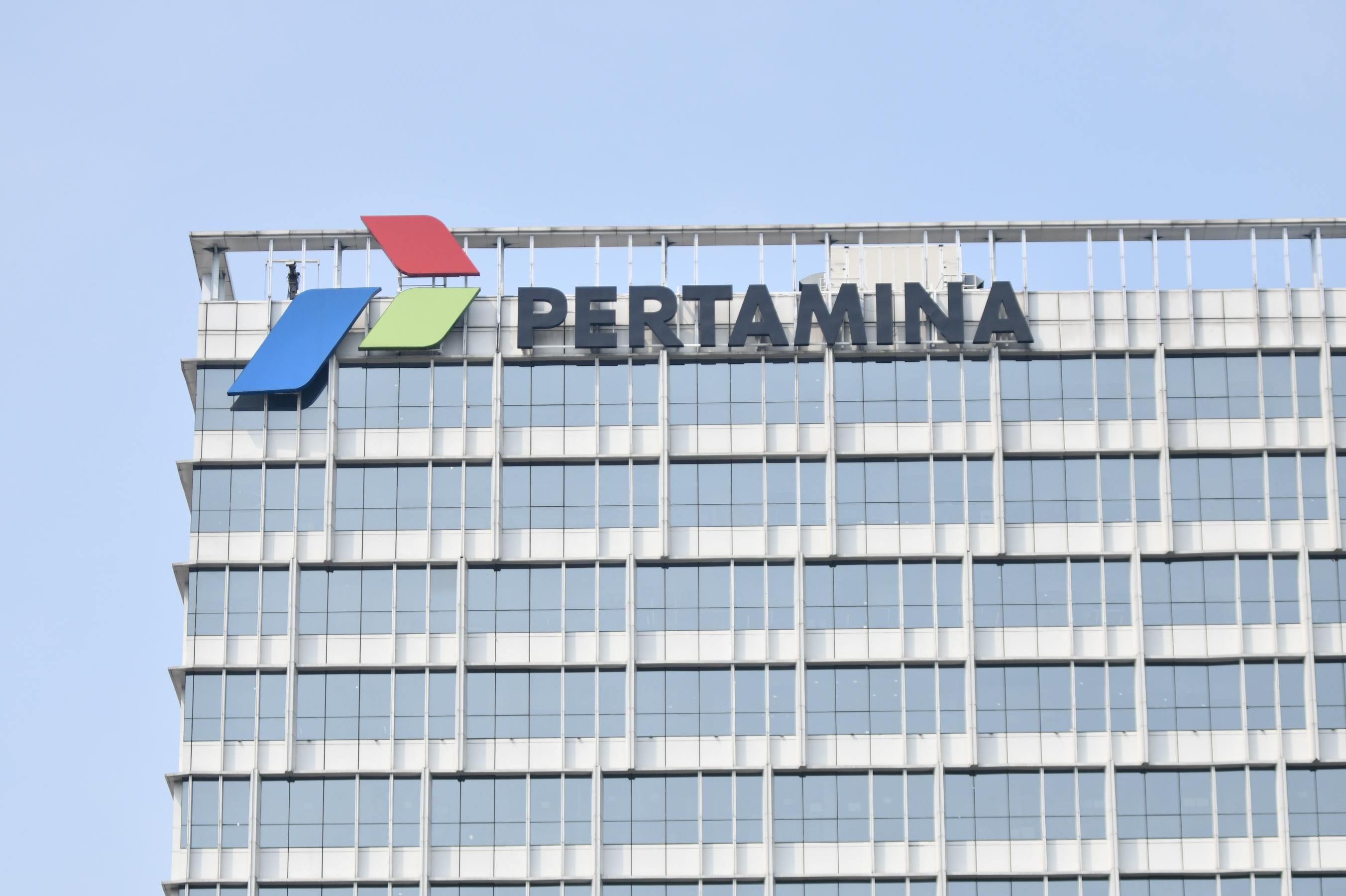 PT. Pertamina (Persero), Stasiun Pengisian Bahan Bakar Umum (SPBU), Agen, Pangkalan, Sub Pangkalan, serta Outlet penjualan LPG Subsidi dan Non Subsidi tetap menjalankan kegiatannya dalam melayani kebutuhan energi masyarakat dengan optimal. <b>(Pertamina)</b>