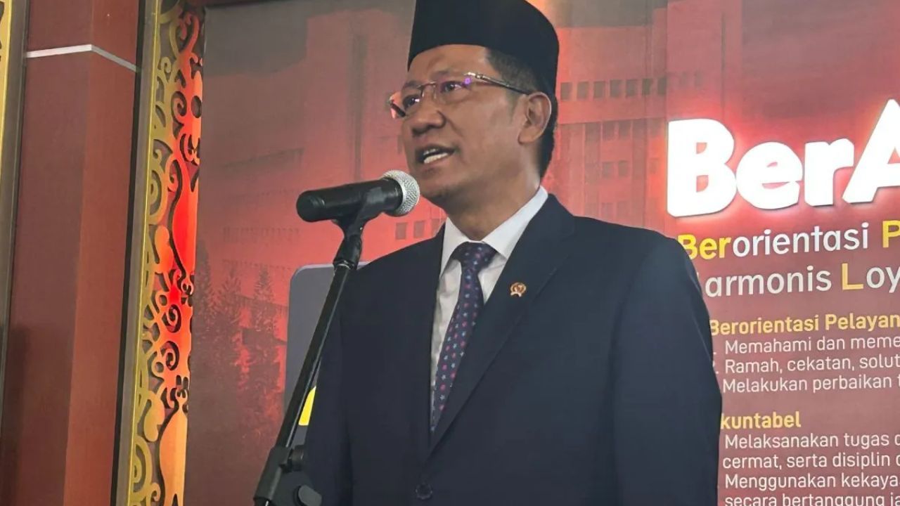 Menteri Hukum Supratman Andi Agtas dalam konferensi pers usai acara pengambilan sumpah pewarganegaraan WNI di Jakarta, Rabu (3/9/2025). <b>(ANTARA)</b>