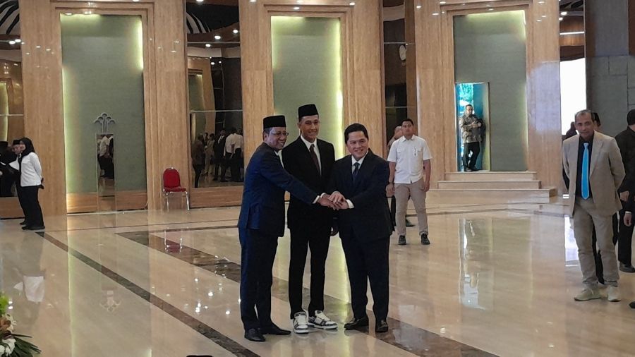 Supratman Andi Atgas, Miliano Jonathans, dan Erick Thohir <b>(NTVNews.id/ Adiansyah)</b>