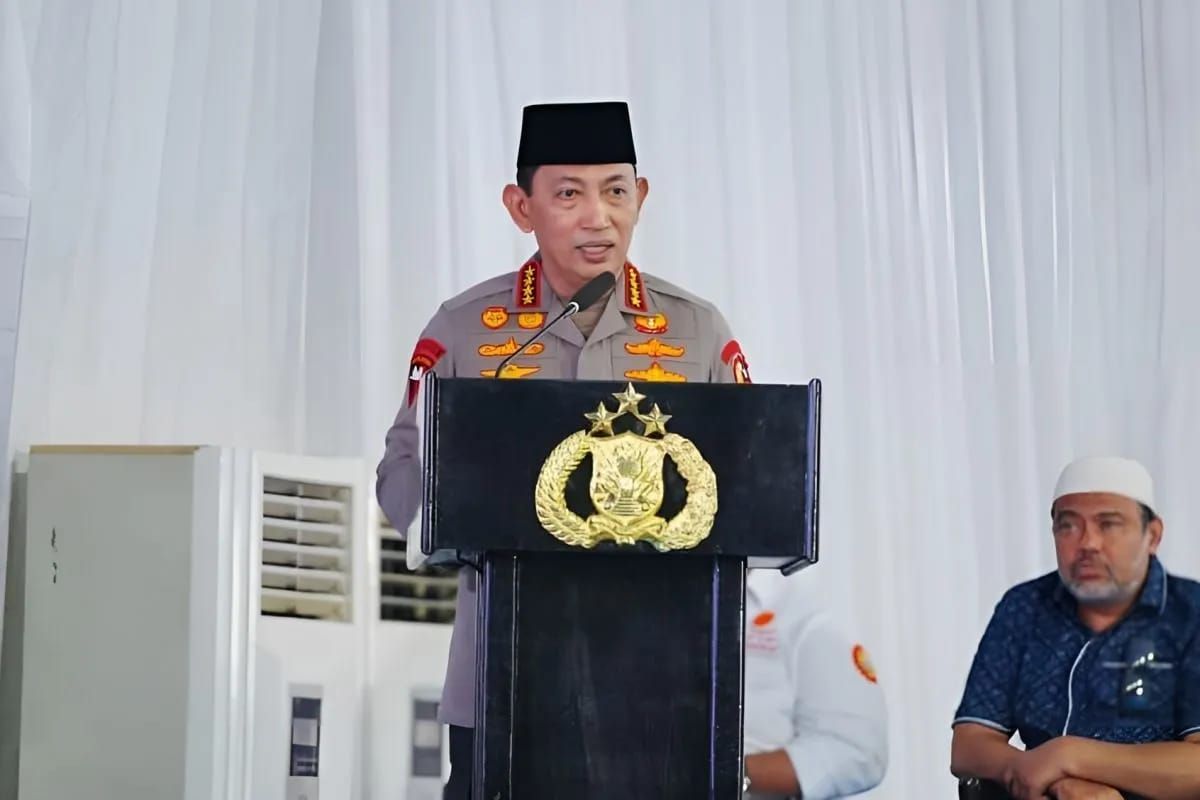 Kapolri Jenderal Pol. Listyo Sigit Prabowo berbicara dalam acara peringatan Maulid Nabi di Polda Metro Jaya, Jakarta Selatan, Minggu  7 September 2025. ANTARA/HO-Divisi Humas Polri. <b>(Antara)</b>